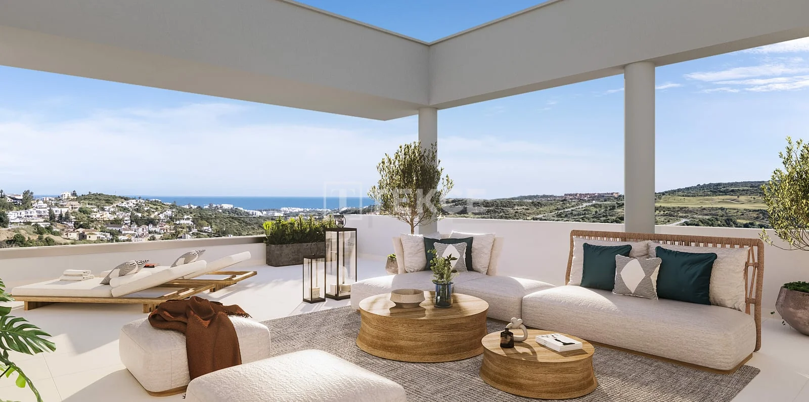 2-Bedroom Penthouse with Sea View in Estepona, photo 2