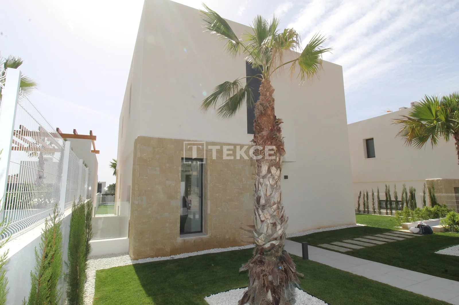 3-Bedroom Villa with Private Pool and Sea View in Finestrat, photo 5