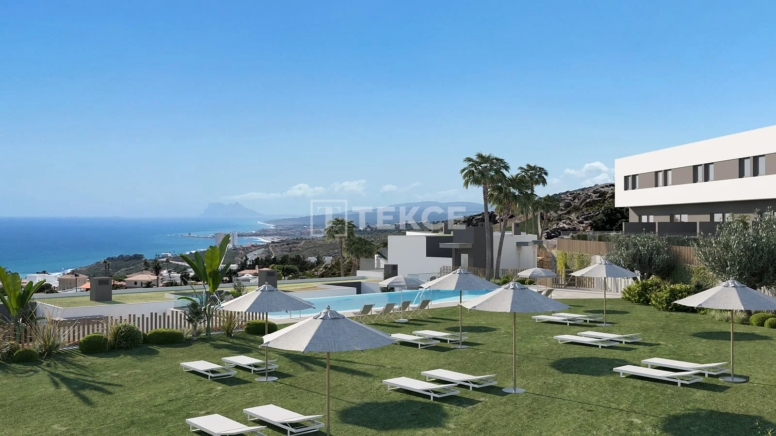 3-Bedroom Townhouse with Sea View in Manilva, photo 2