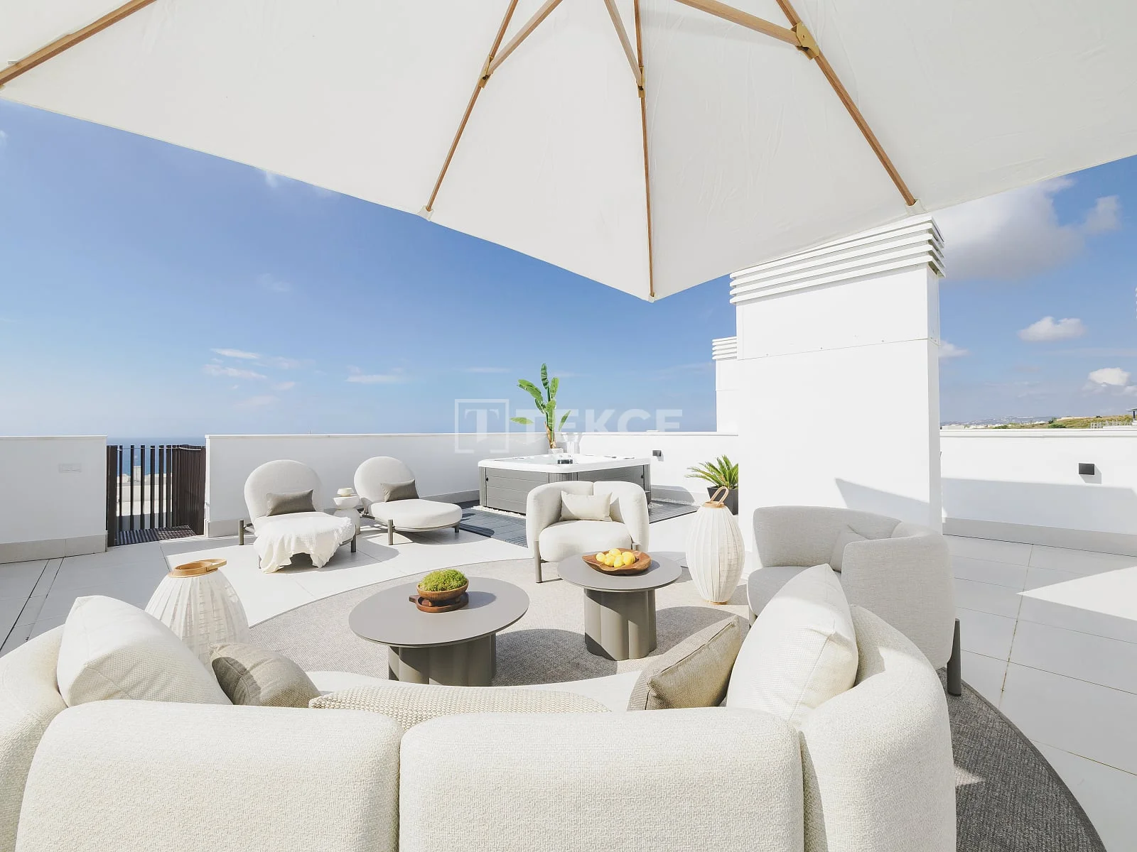2-Bedroom Apartment with Sea View in Fuengirola, Malaga, photo 5