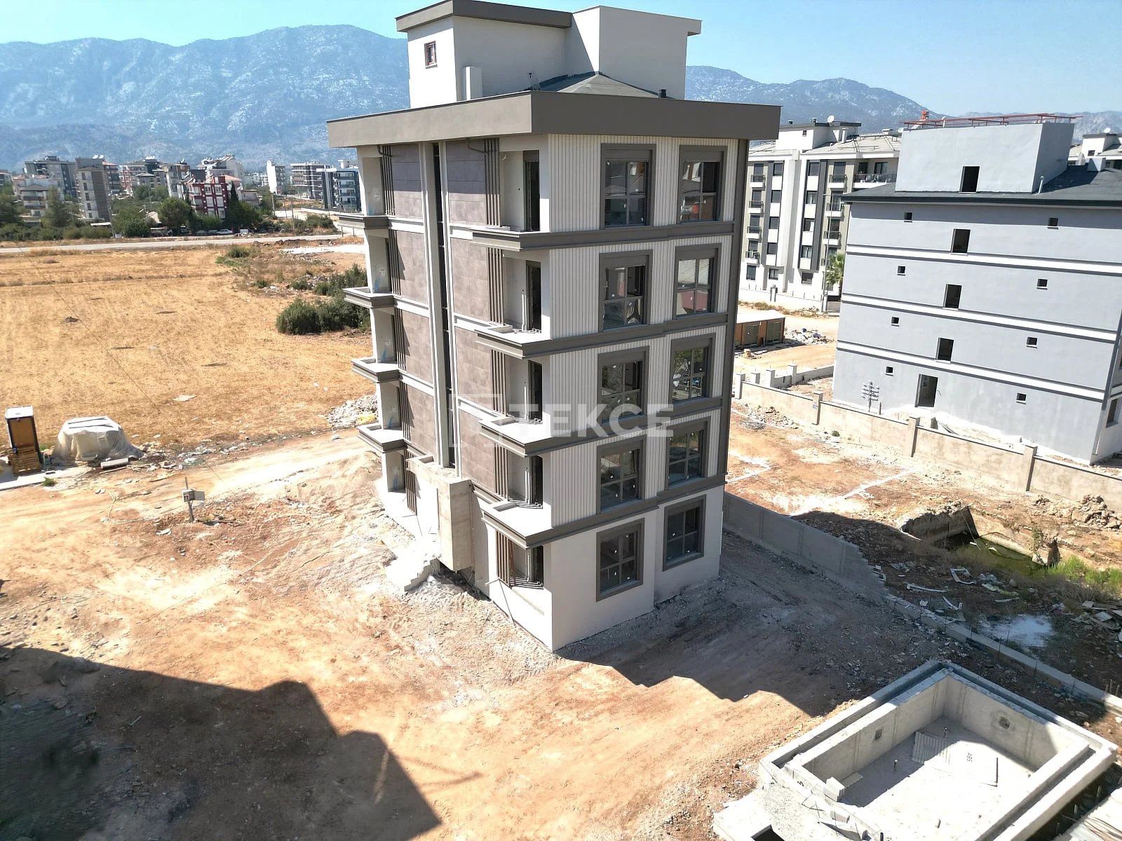 1-Bedroom Apartment with Mountain View in Dosemealti, Antalya, photo 4