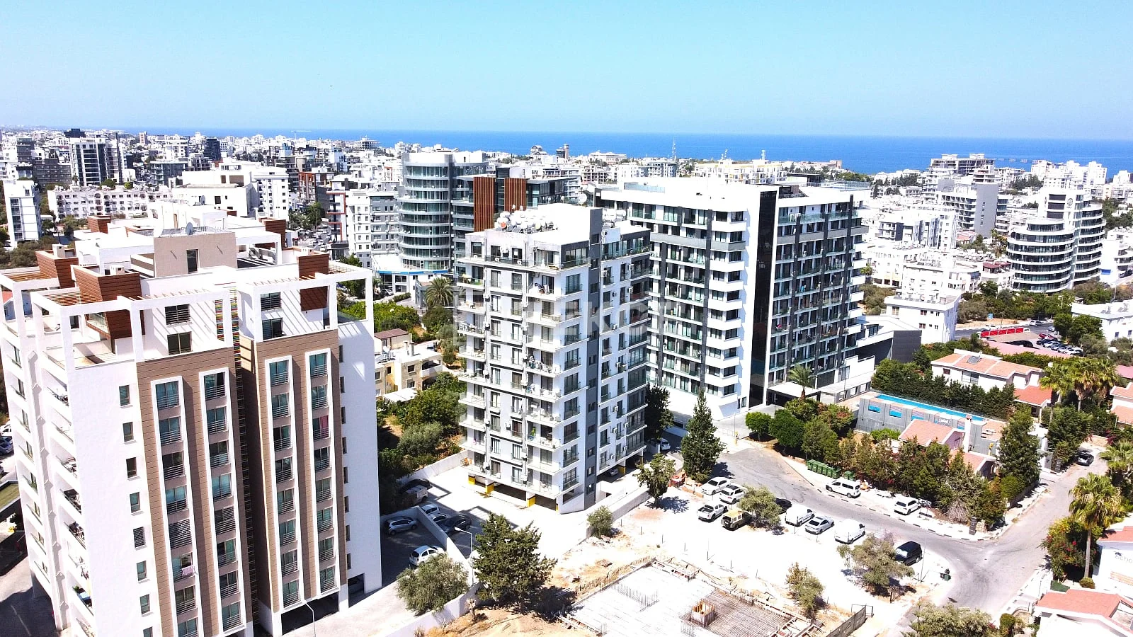 1-Bedroom Furnished Apartment with Sea and Mountain Views in Kyrenia, photo 3