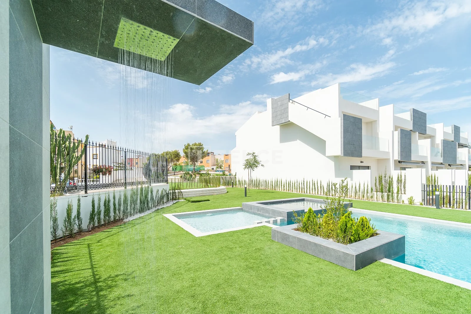 3-Bedroom Apartment with Terrace in Torrevieja, photo 5