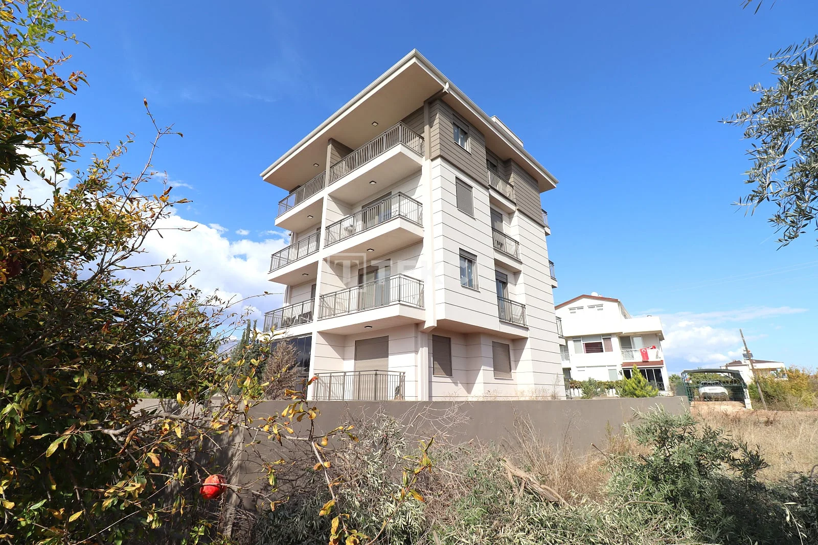 1-Bedroom Apartment with Mountain and Forest Views in Dosemealti, Antalya