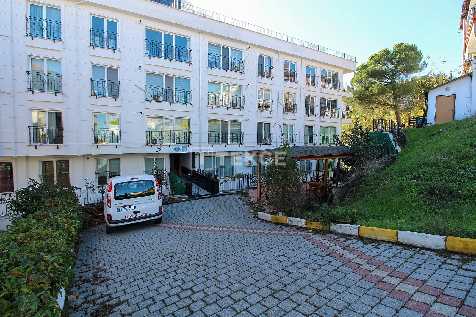 2-Bedroom Duplex with Hot Tub in Yalova, Turkey, photo 3