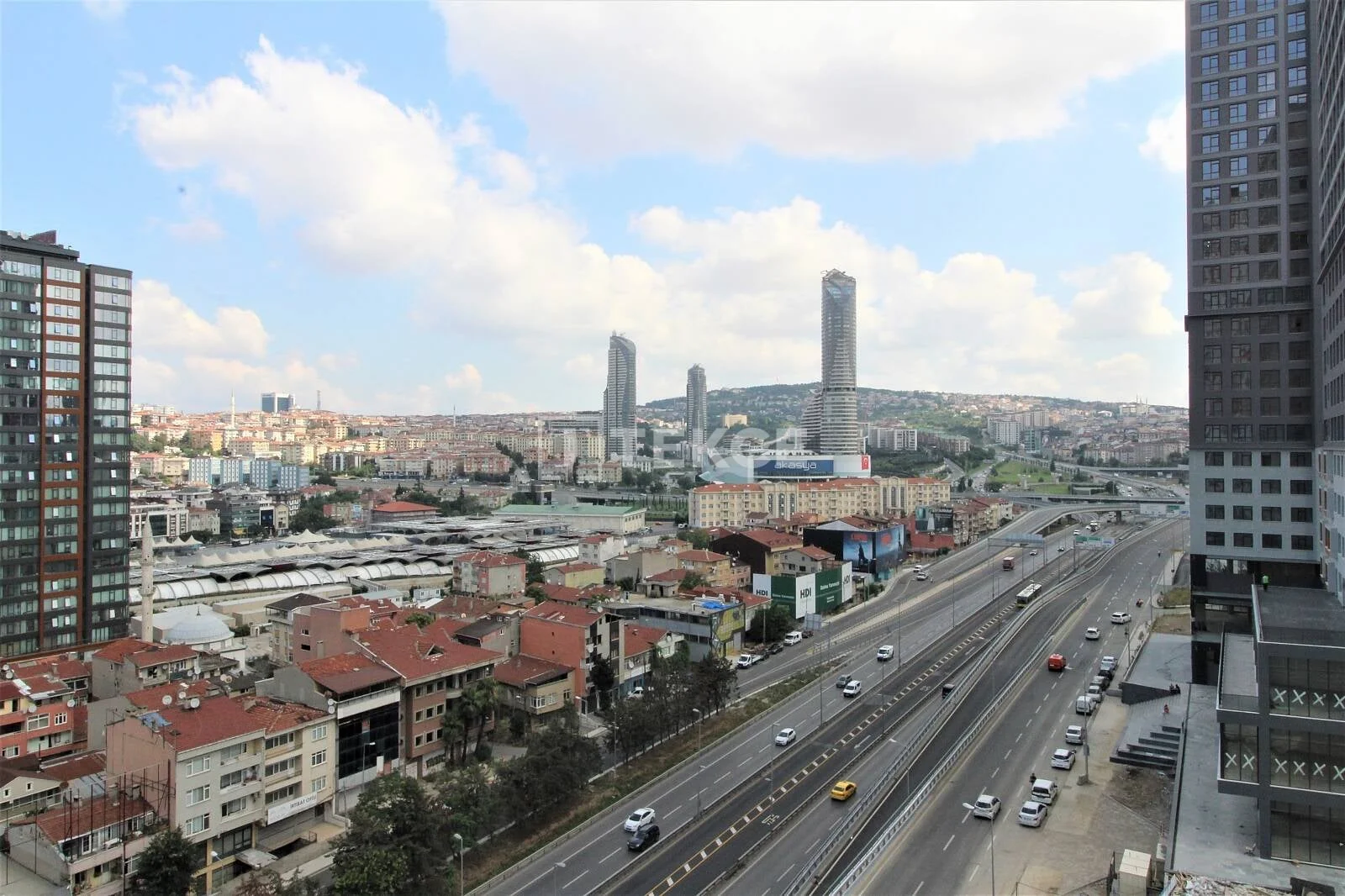 4-Bedroom Apartment with Sea and City Views in Kadikoy, Istanbul, photo 5