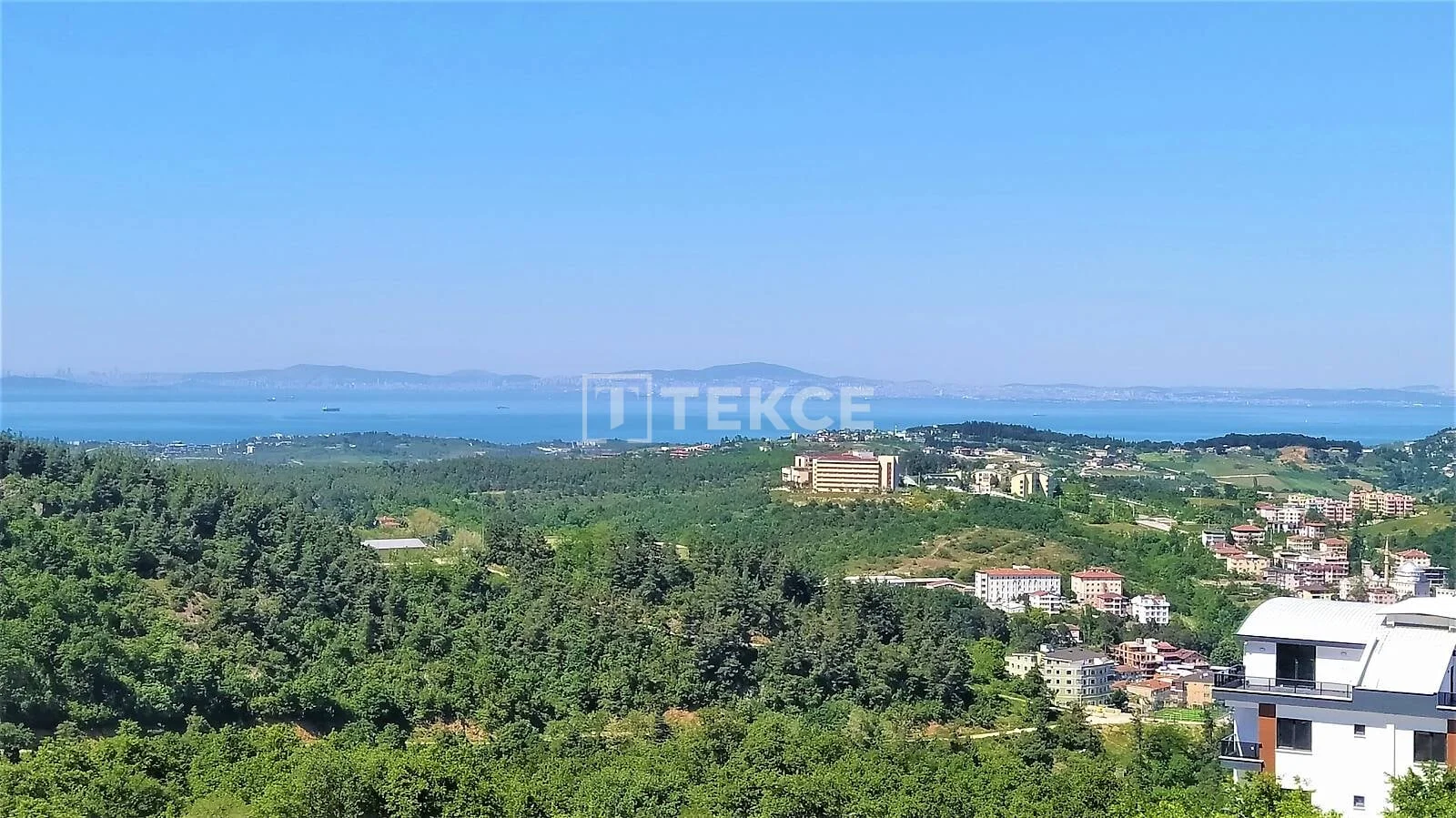 Квартира 2 комнаты (1 спальня) в Ялове с видом на море, фото 4