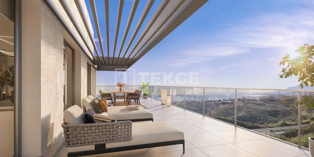 2-Bedroom Apartment with Sea View in Marbella, photo 3