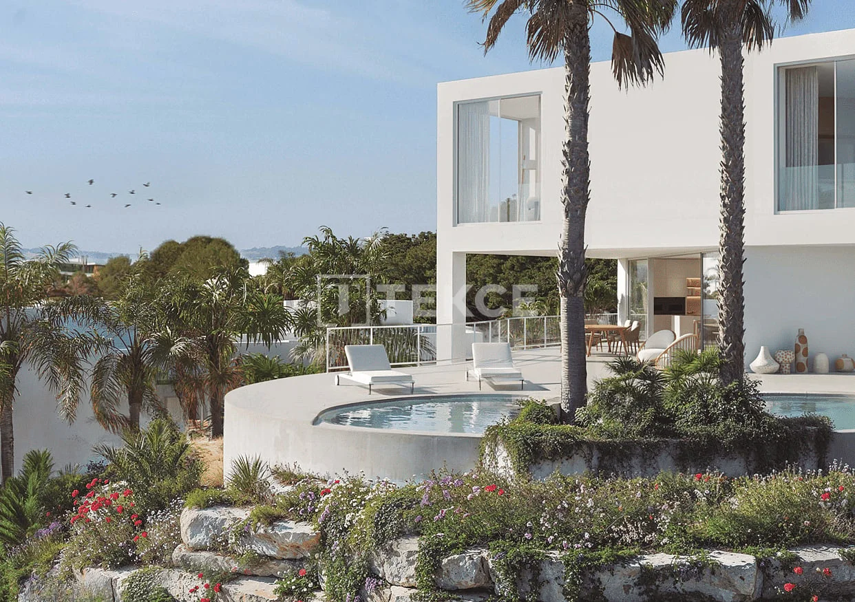 3-Bedroom Villa with Private Pool and Golf Views in San Miguel de Salinas, photo 3