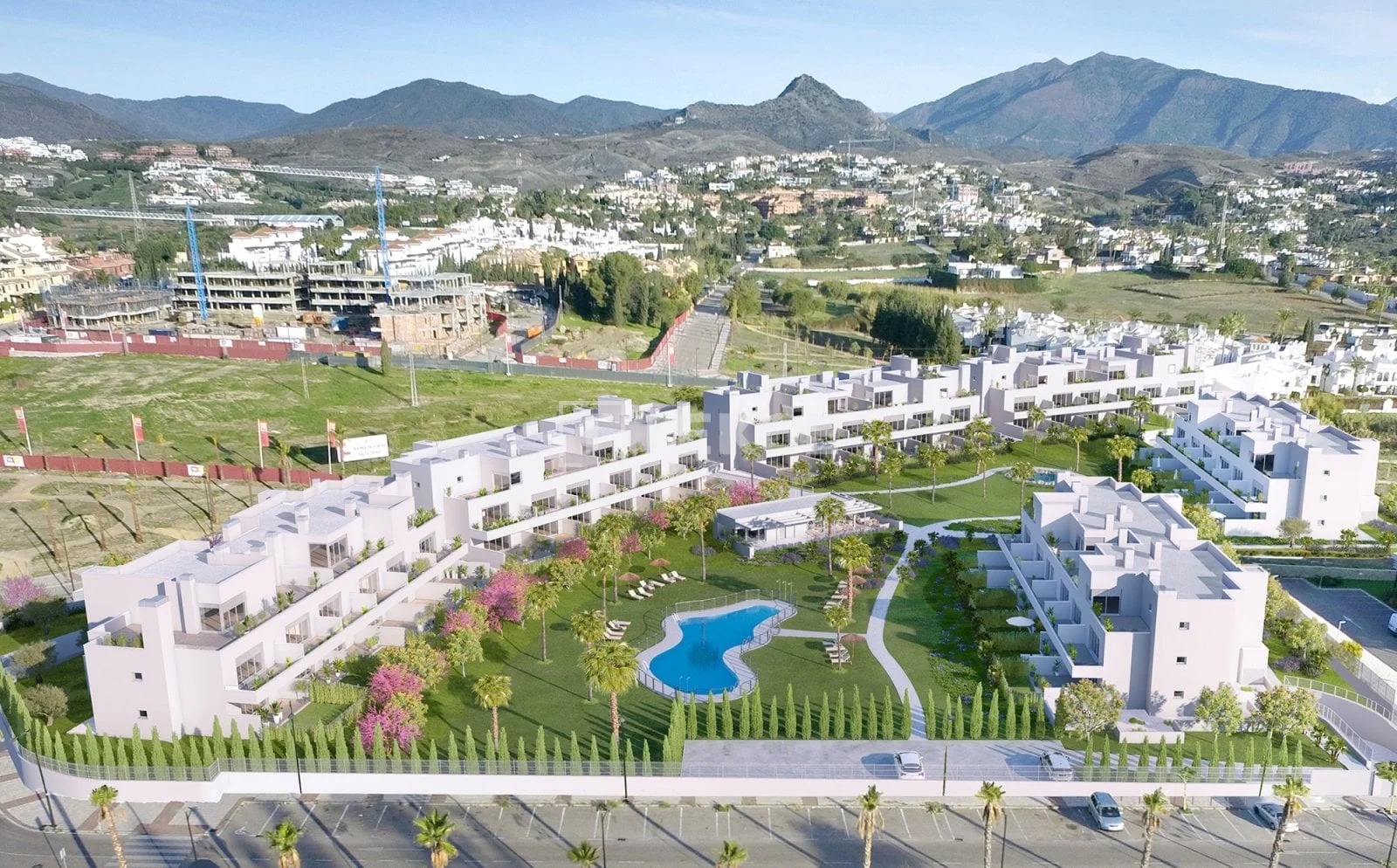 3-Bedroom Apartment with Sea and Mountain Views in Estepona, photo 5