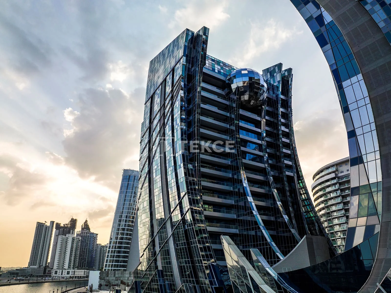 1-Bedroom Apartment with City View in Business Bay, Dubai, photo 4