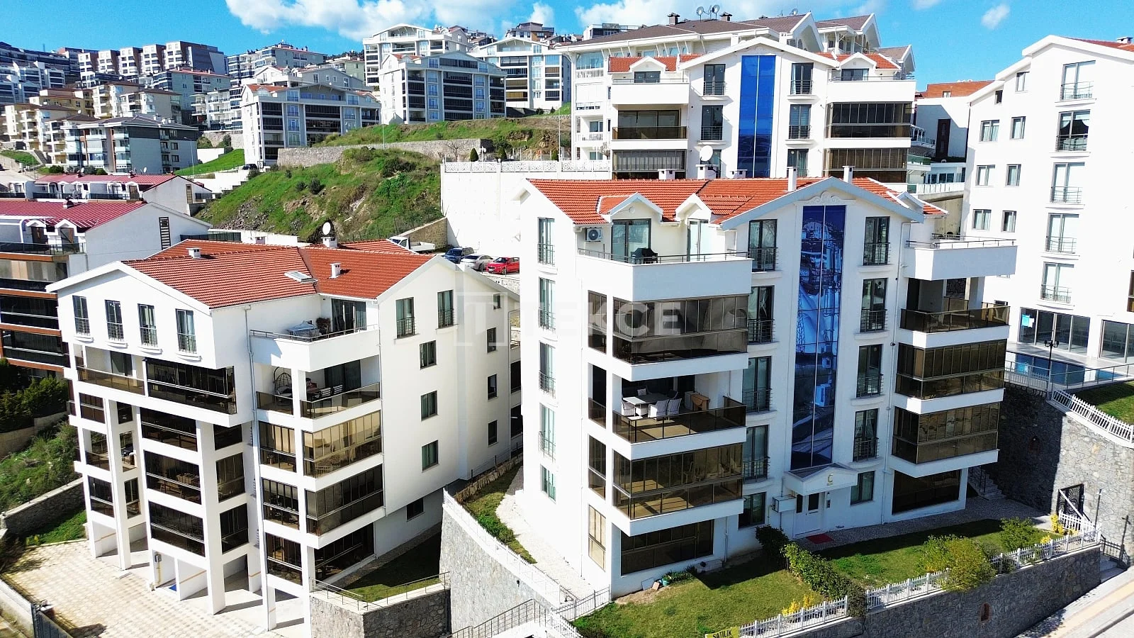 5-Bedroom Duplex Apartment with Sea View in Mudanya