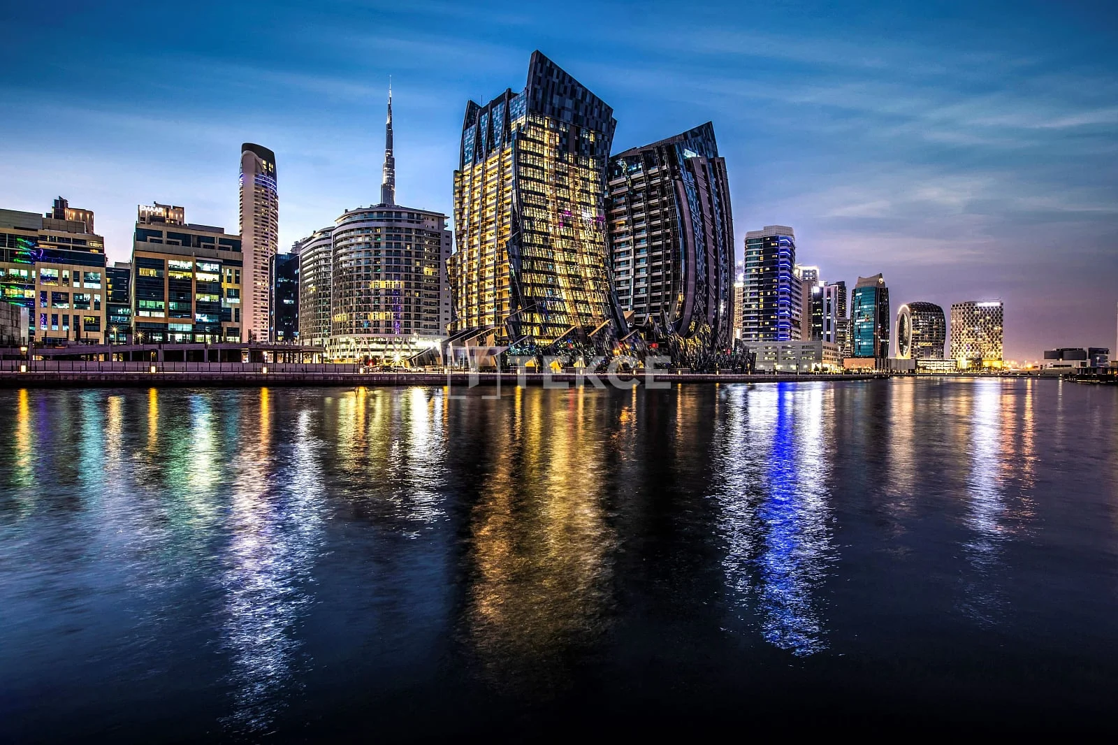 1-Bedroom Apartment with City View in Business Bay, Dubai, photo 3
