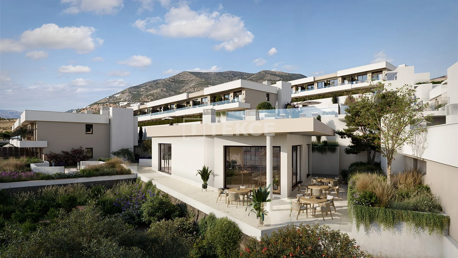 3-Bedroom Townhouse with Garden in Fuengirola, Costa del Sol