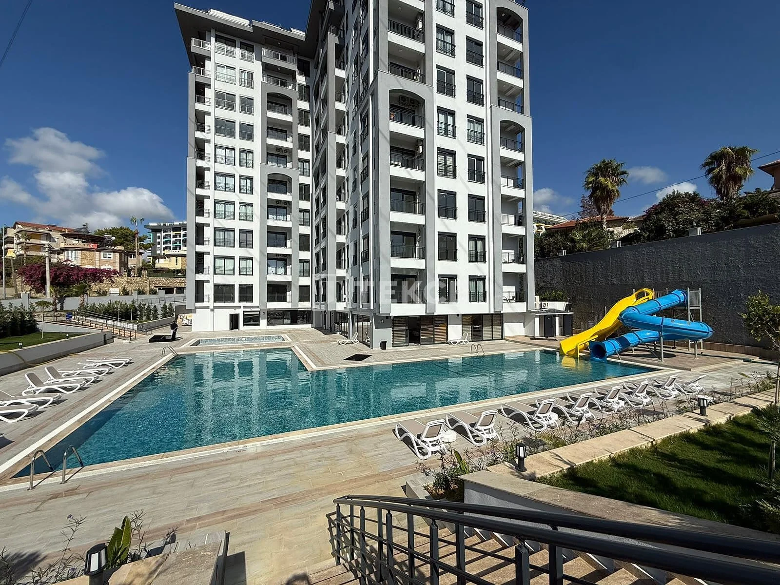 Penthouse and Apartment with Sea View in Avsallar, Alanya