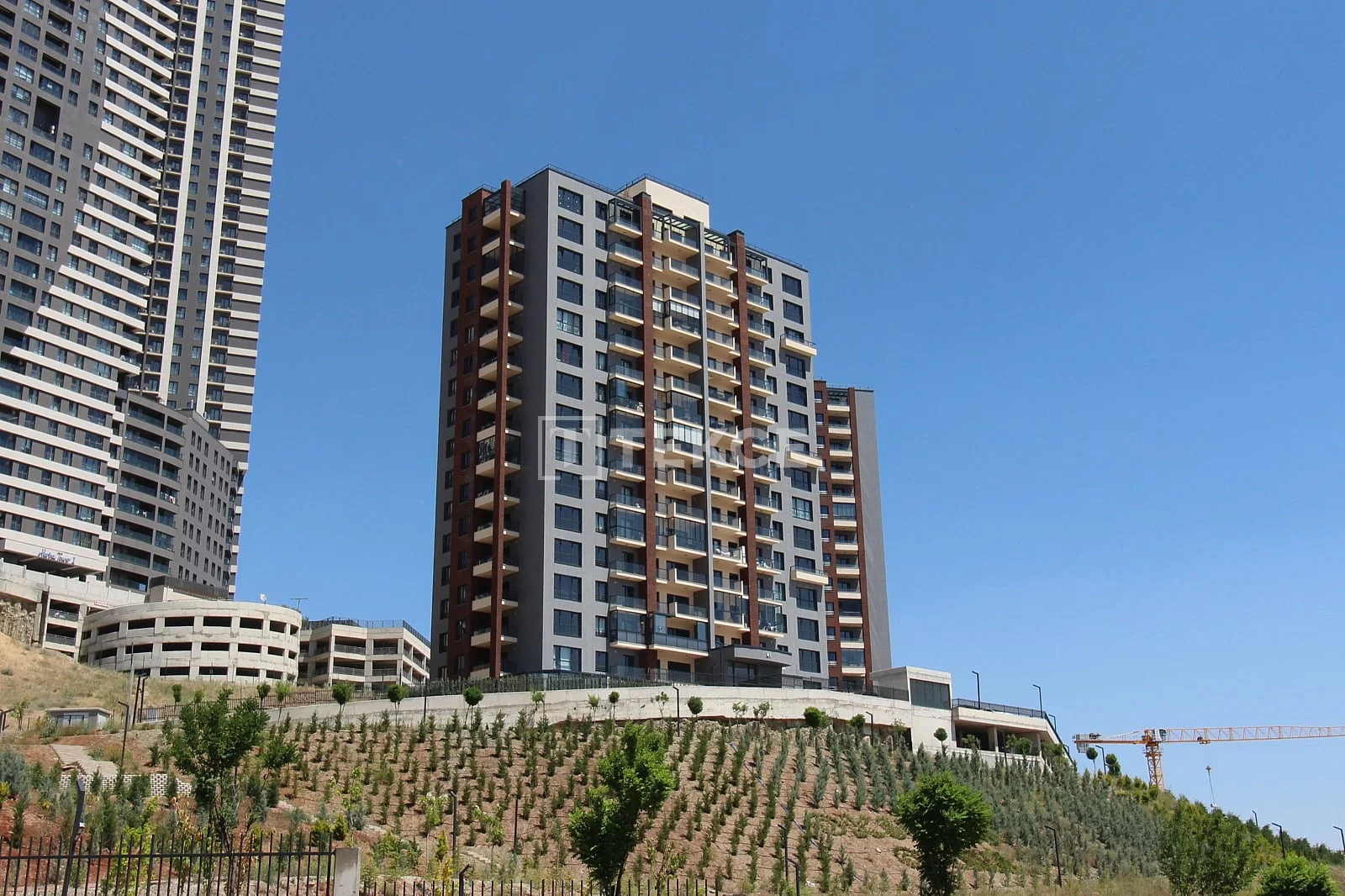 1-Bedroom Apartment with Lake View in Cankaya, Ankara, photo 2