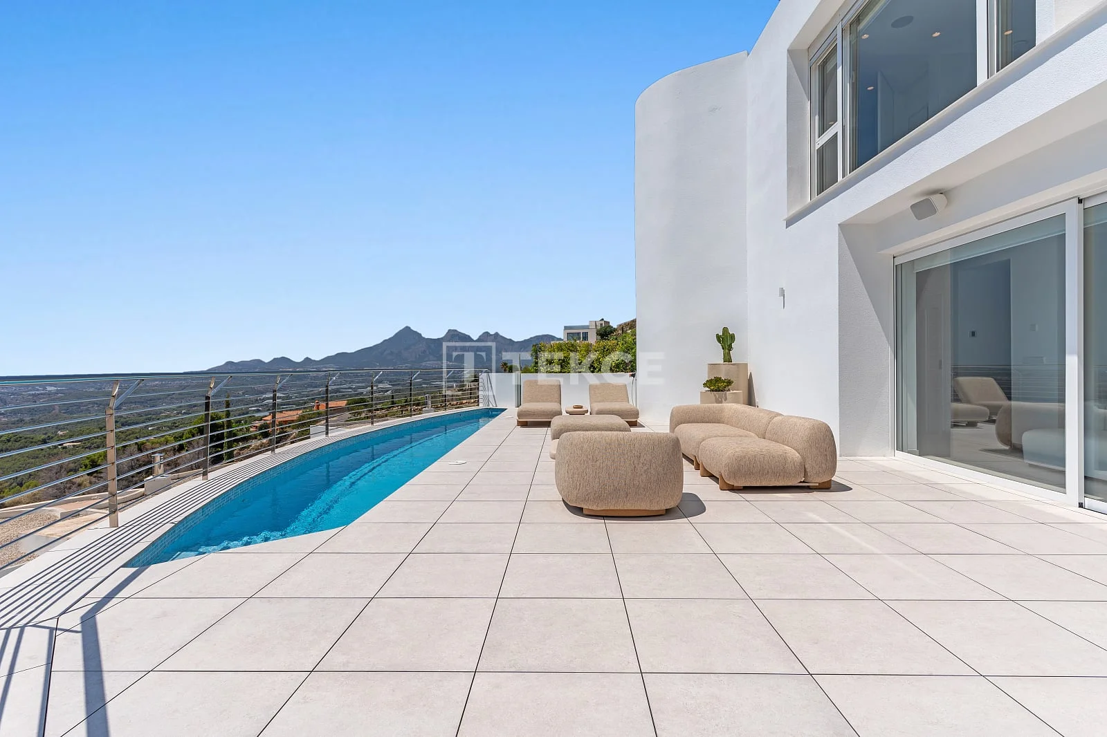 4-Bedroom Villa with Panoramic Sea View in Altea, photo 2