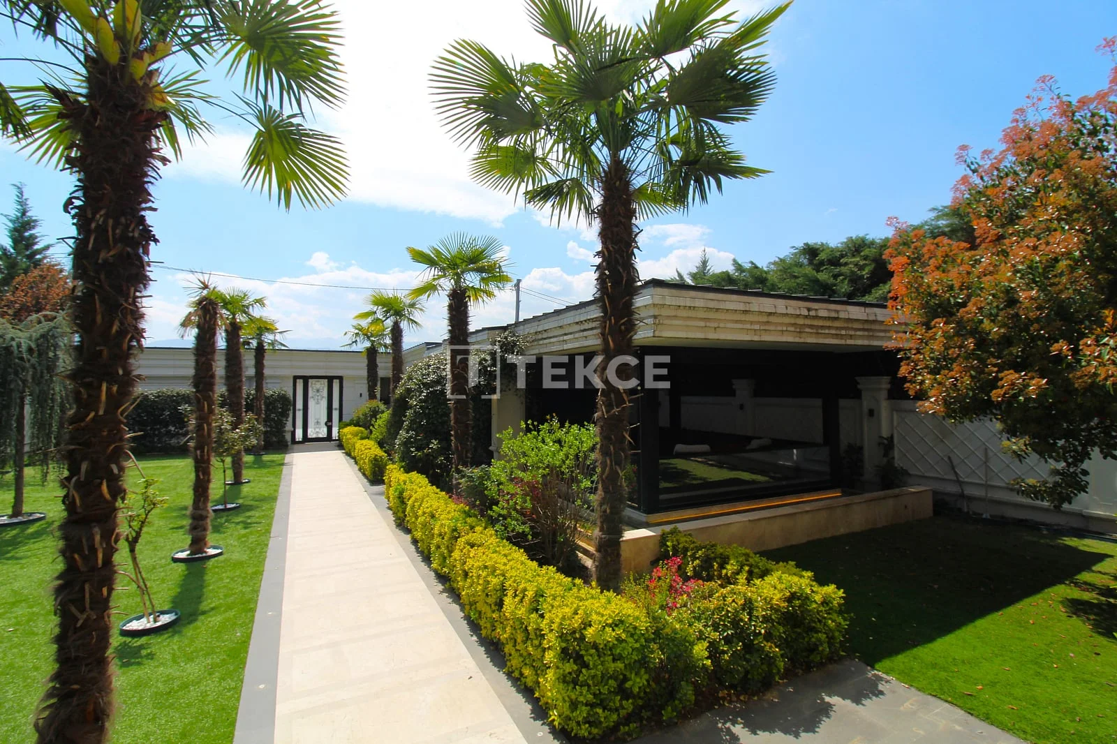 5-Bedroom Villa with Heated Indoor Pool in Inegol, Bursa, photo 2