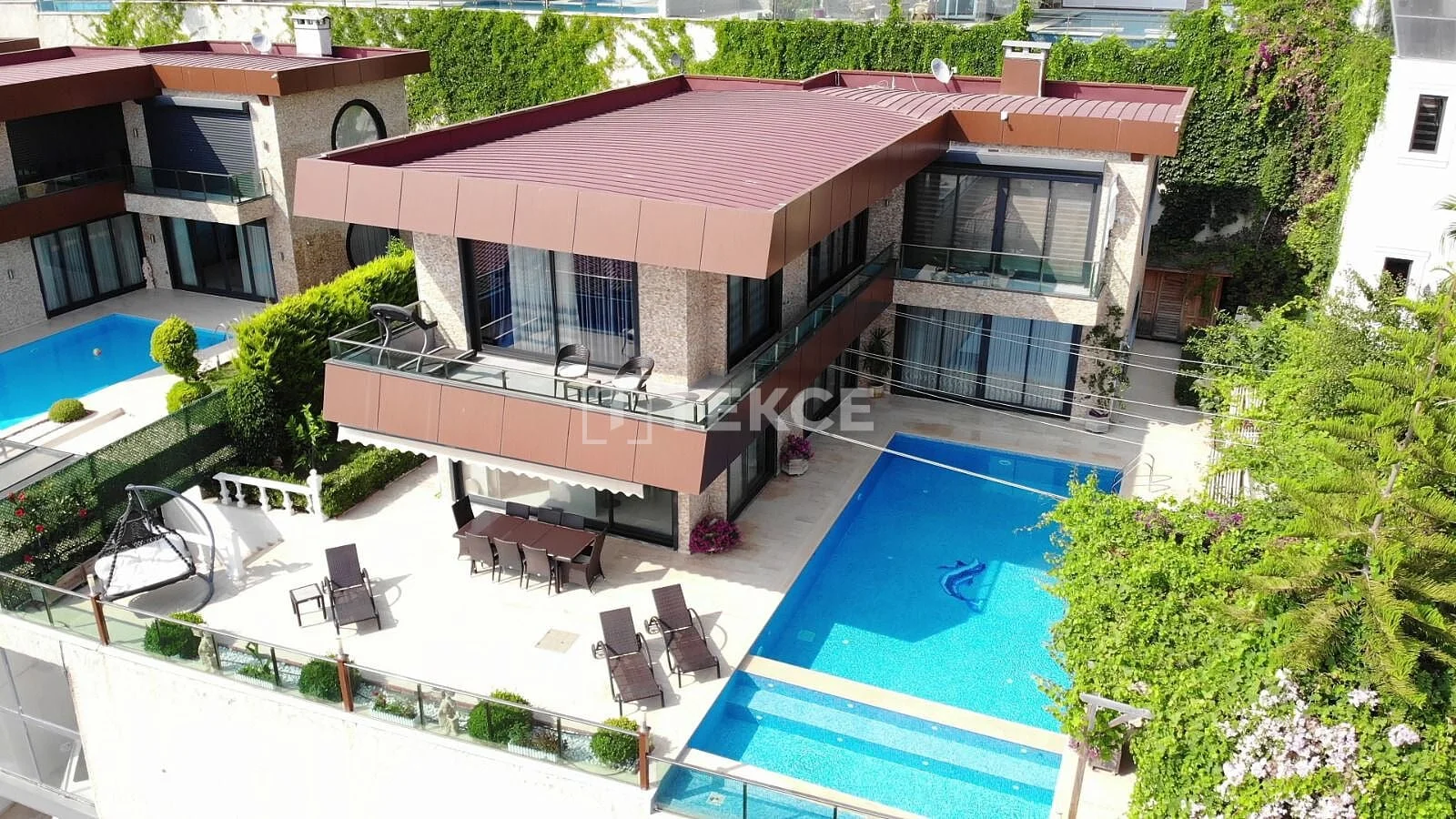 4-Bedroom Villa with Private Pool and Garden in Alanya