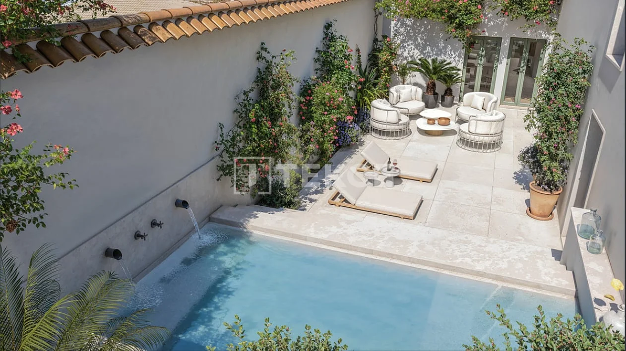 1-Bedroom Apartment with Terrace and Rooftop Pool in Estepona, photo 2
