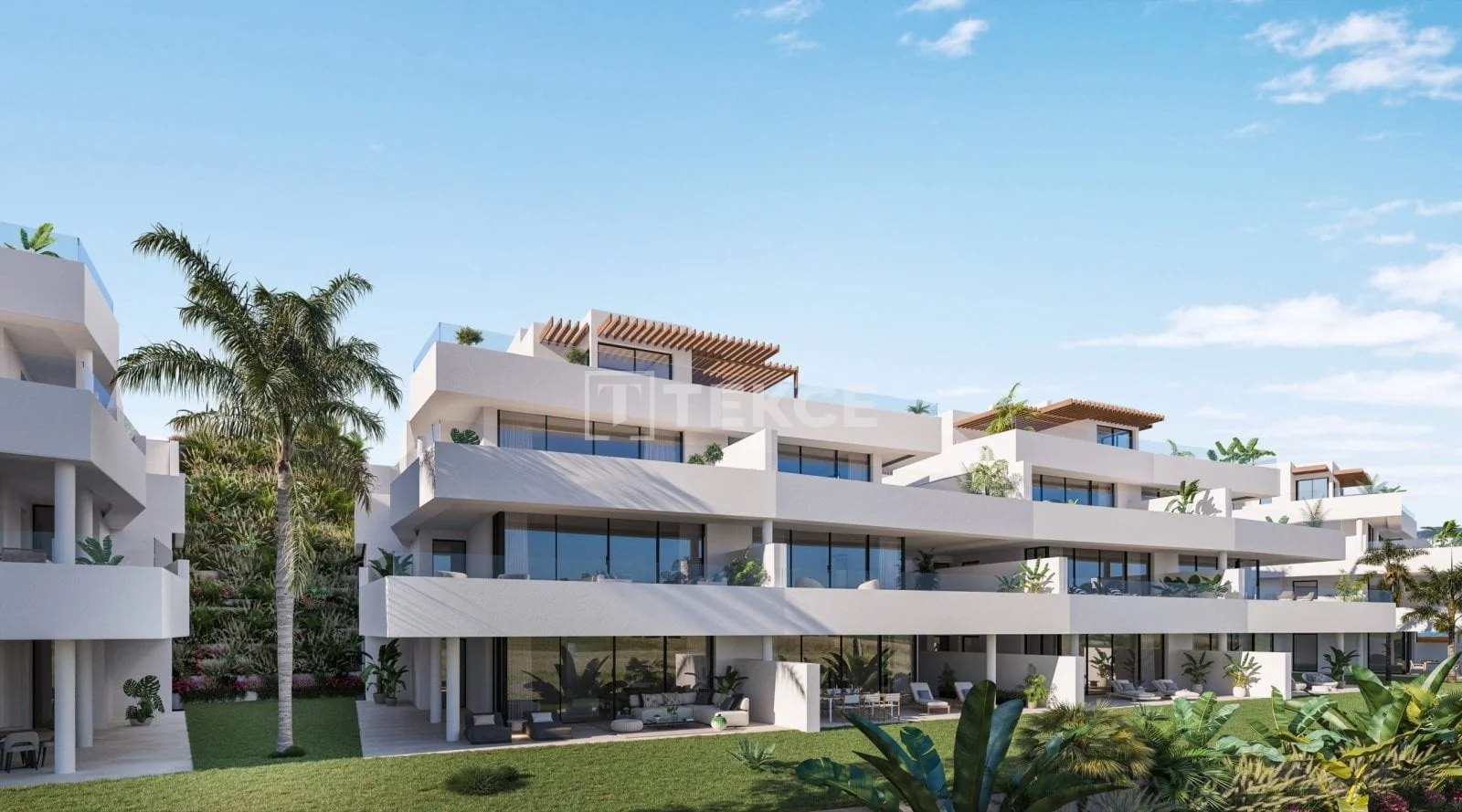 3-Bedroom Apartment with Sea View in Estepona, photo 5