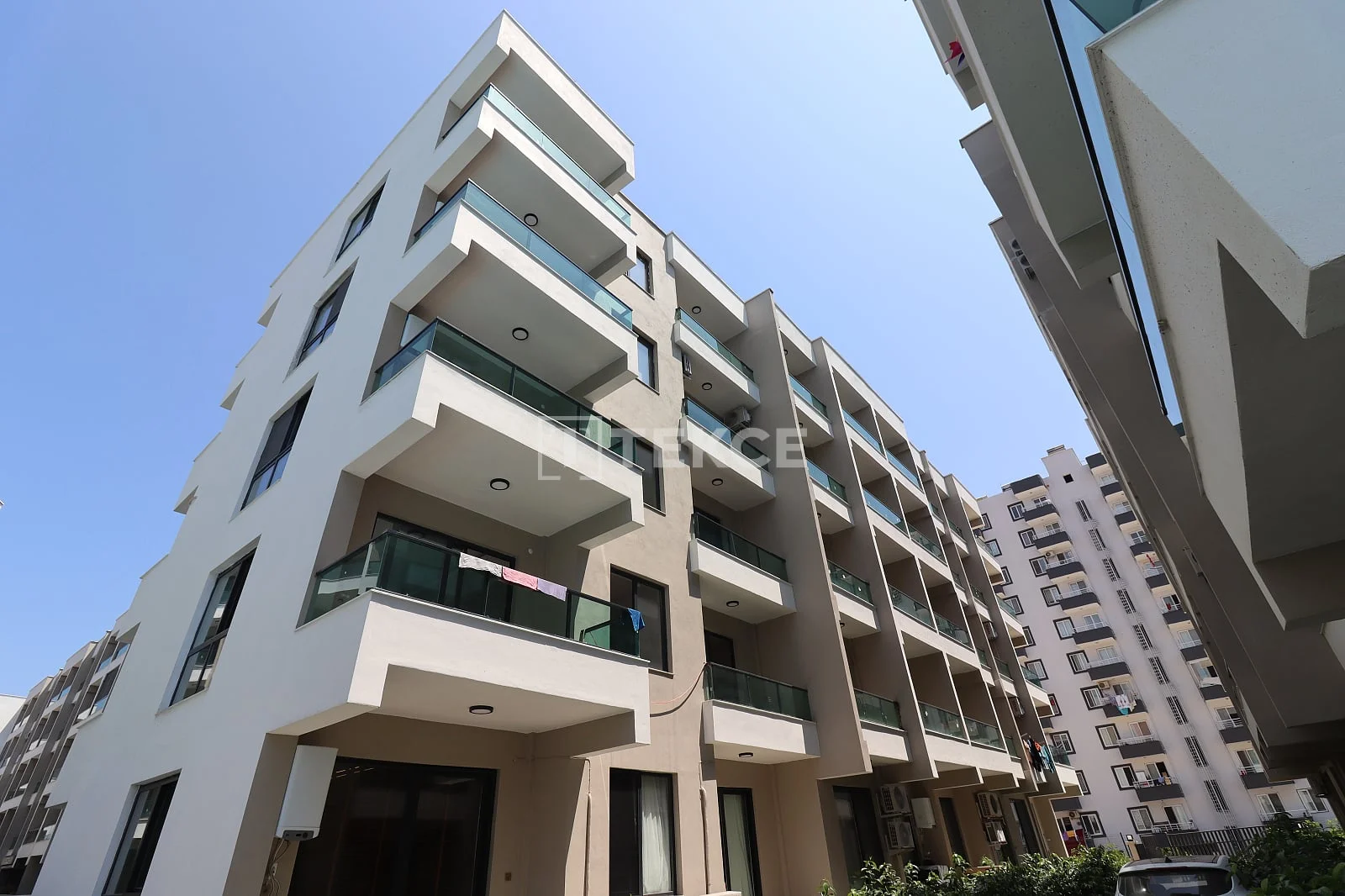 1-Bedroom Apartment with Shared Pool in Mersin, photo 3