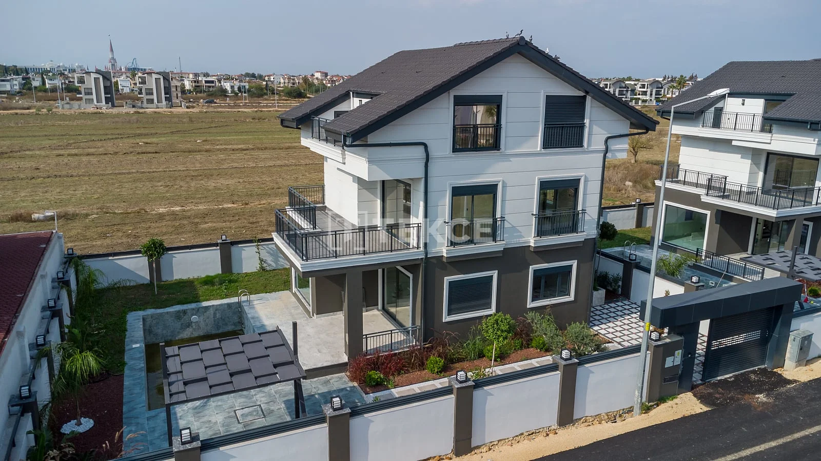 4-Bedroom Villa with Private Pool and Garden in Antalya, photo 5