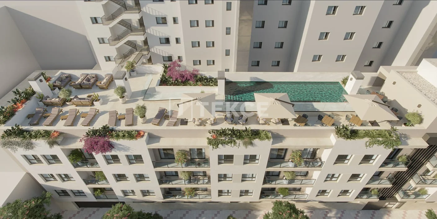 2-Bedroom Apartment with Terrace and Pool Access in Malaga, photo 2