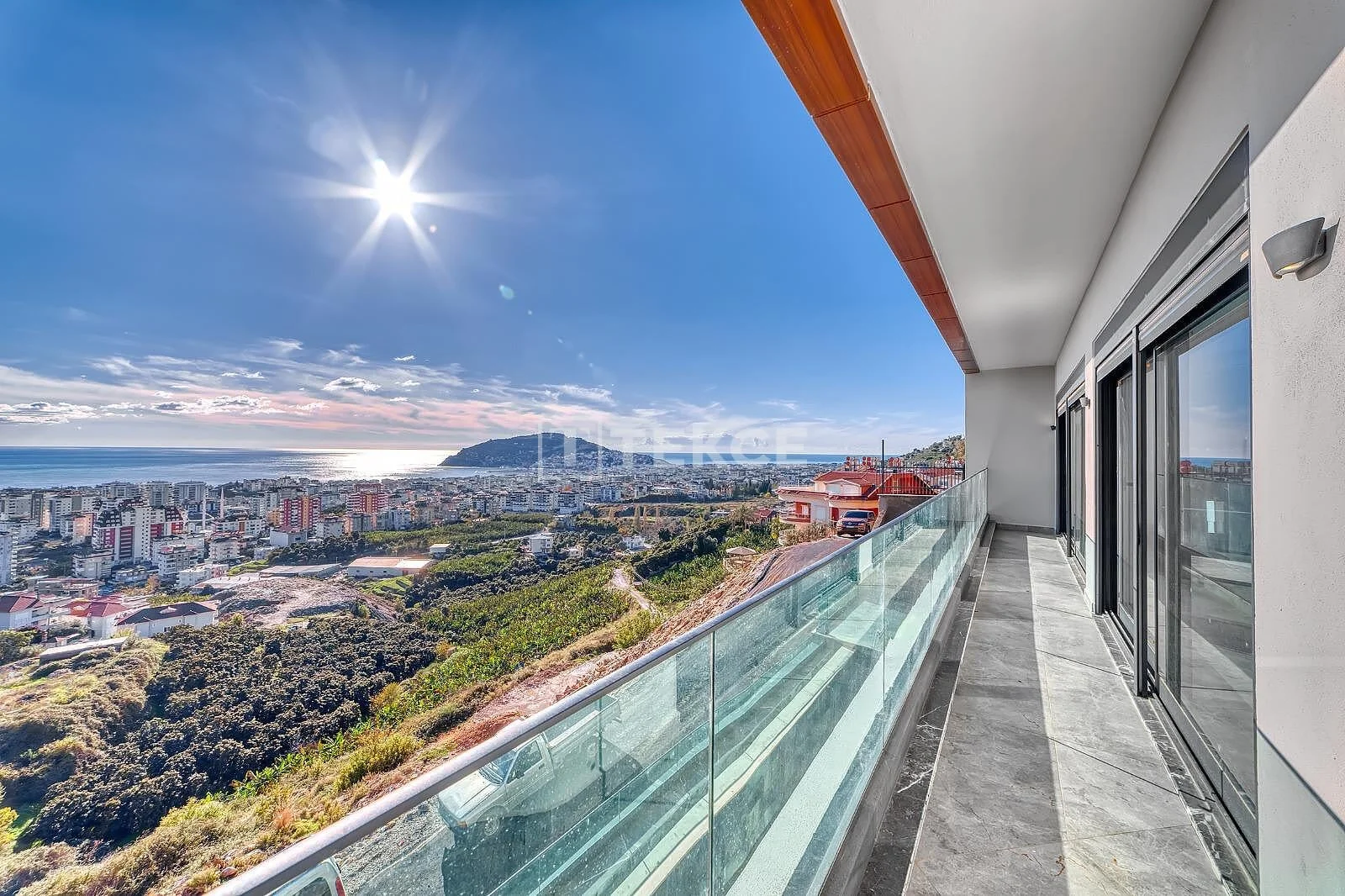 6-Bedroom Villa with Private Pool and Sea View in Cikcilli, Alanya, photo 3