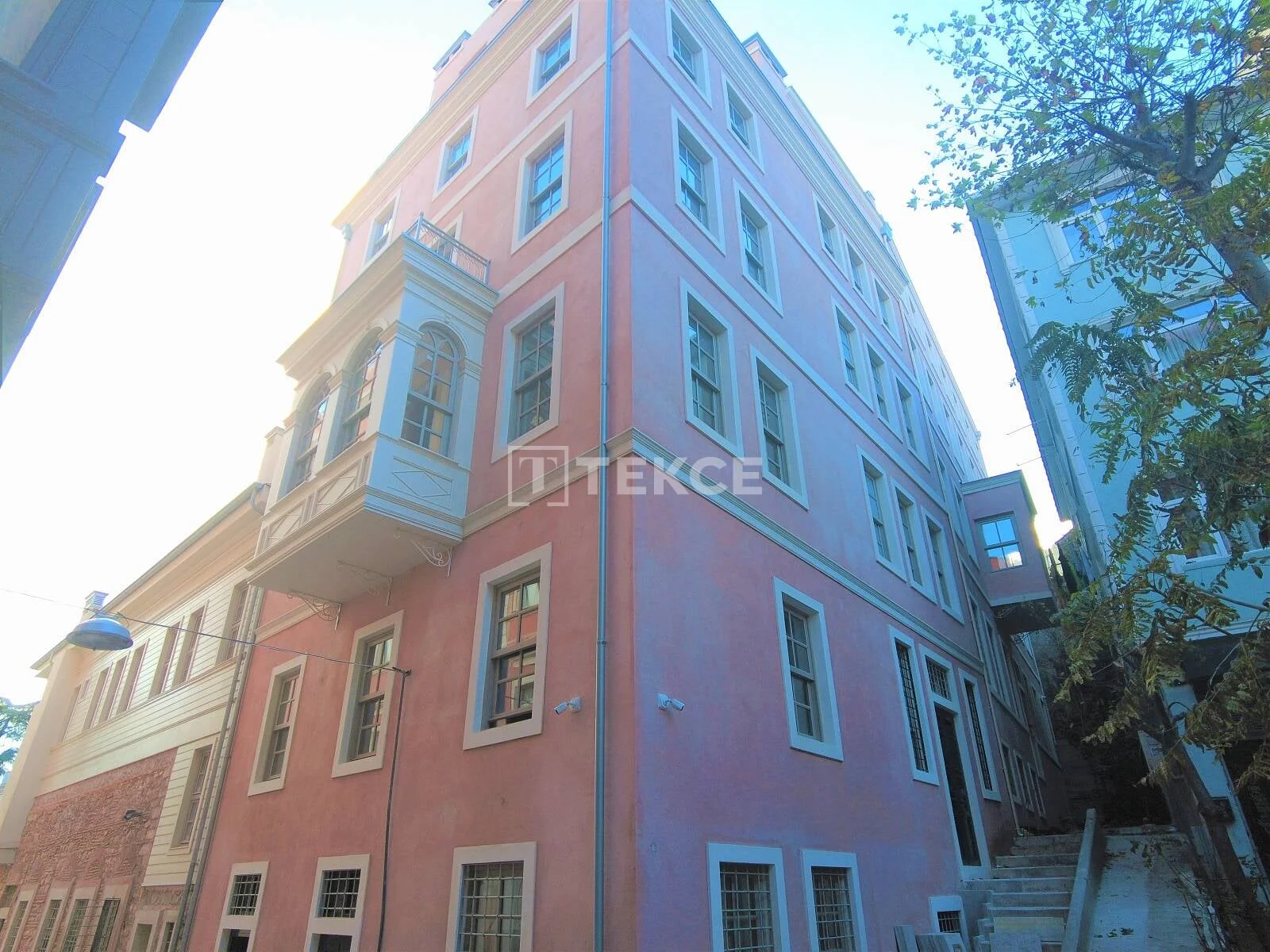 2-Bedroom Apartment with Sea and City Views in Beyoglu, Istanbul, photo 4