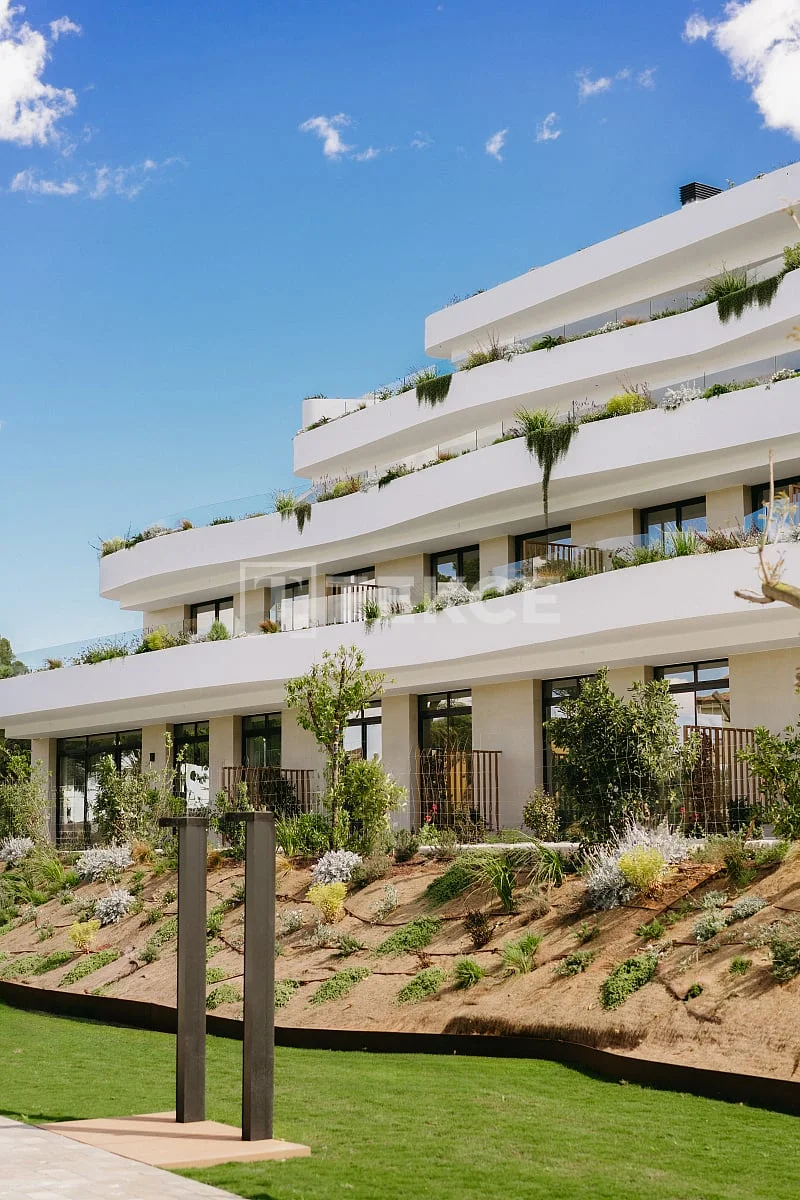 2-Bedroom Apartment with Sea View in Alicante, photo 4