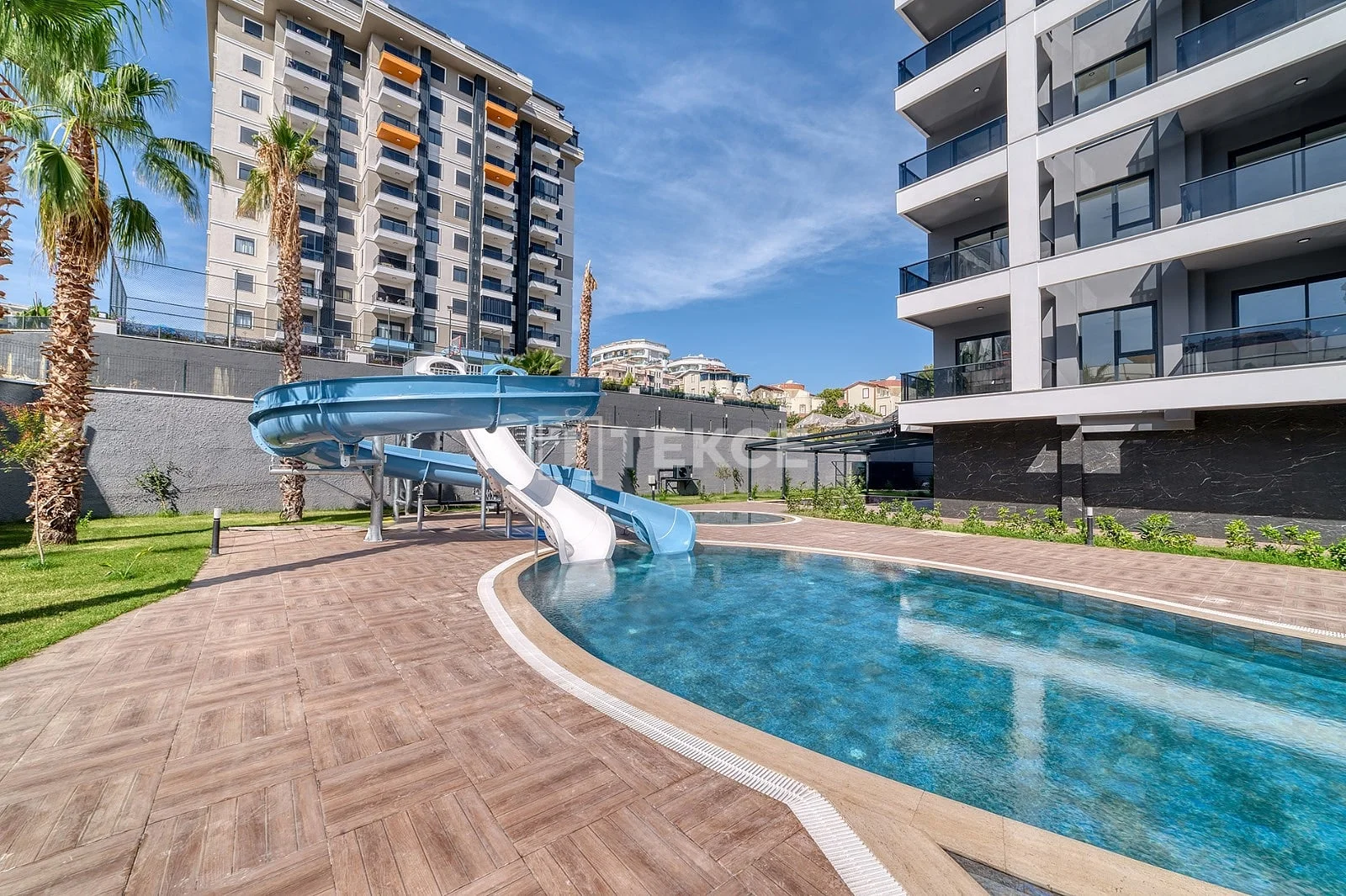 1-Bedroom Penthouse and Apartment with Sea View in Avsallar, Alanya, photo 5