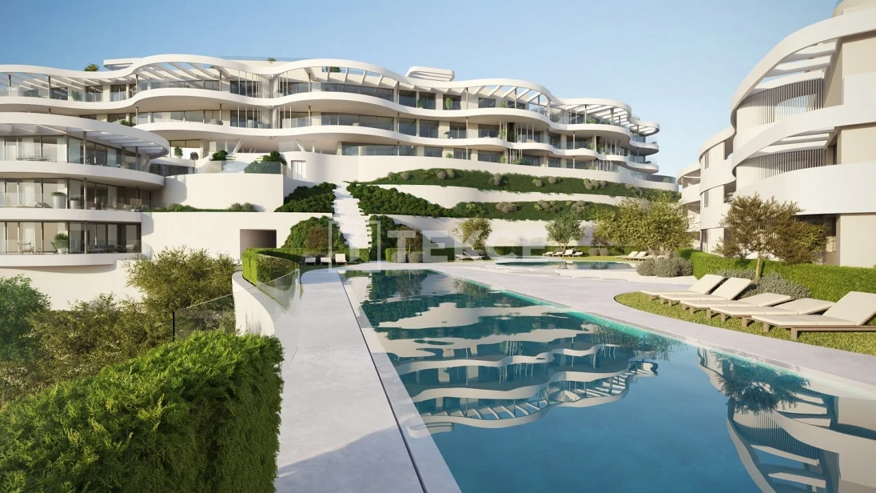 3-Bedroom Penthouse with Sea View in Benafavisa, photo 2