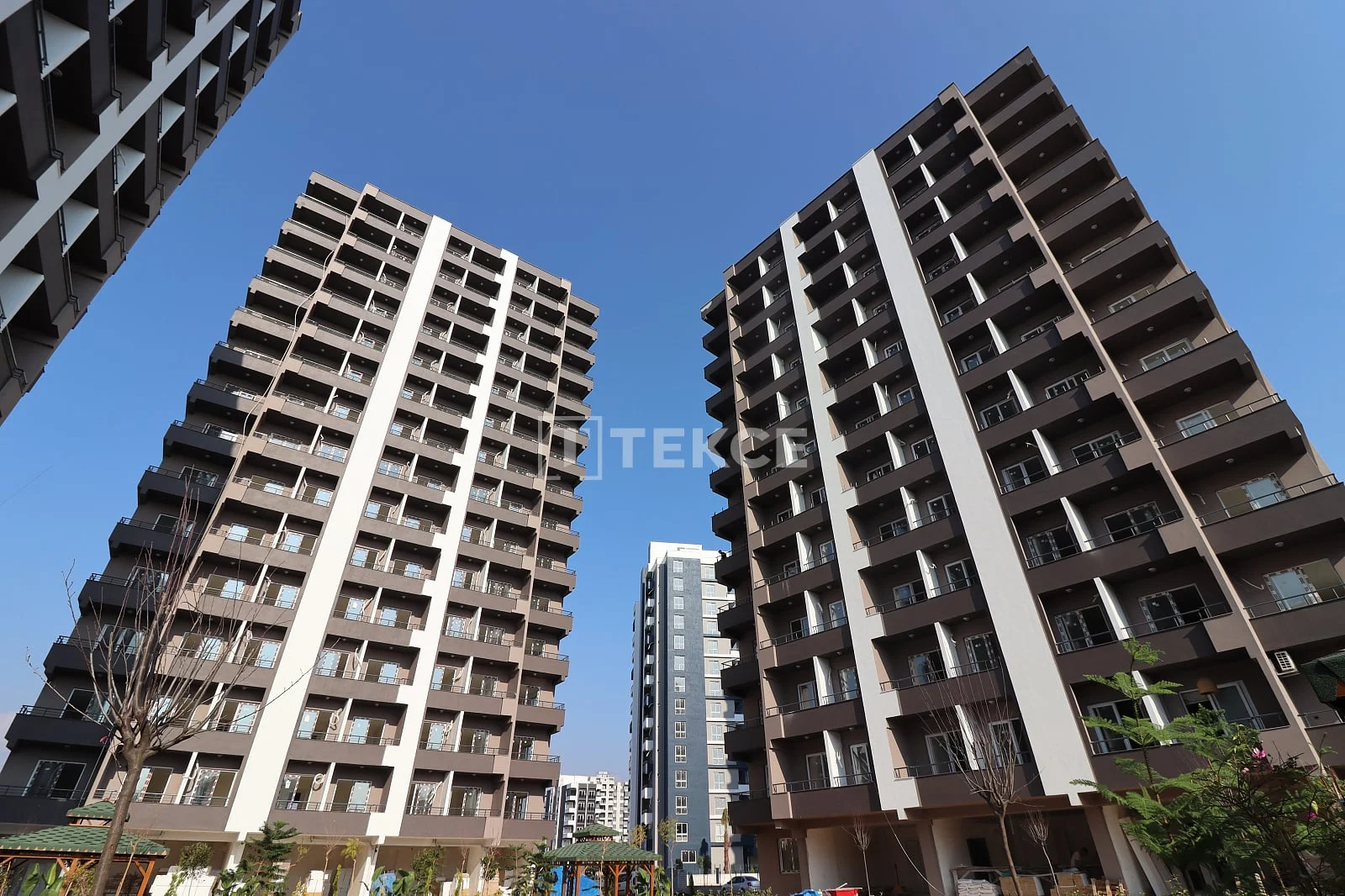 2-Bedroom Apartment with Sea View in Mersin