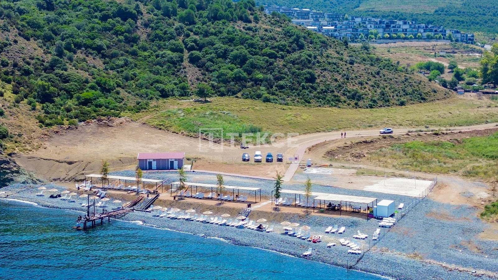 2-Bedroom Apartment with Sea View in Armutlu, photo 2