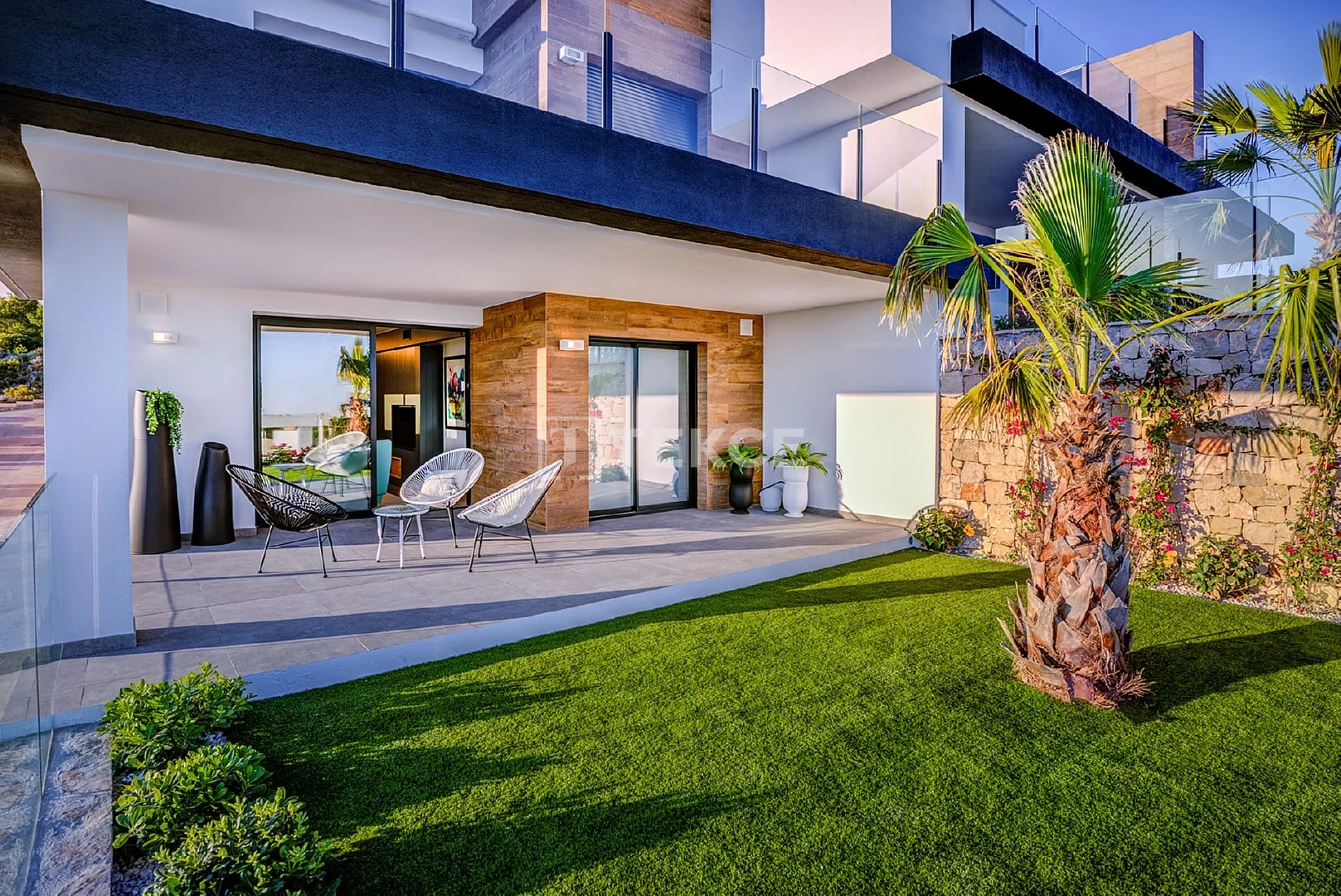 3-Bedroom Apartment with Sea View in Benitachell