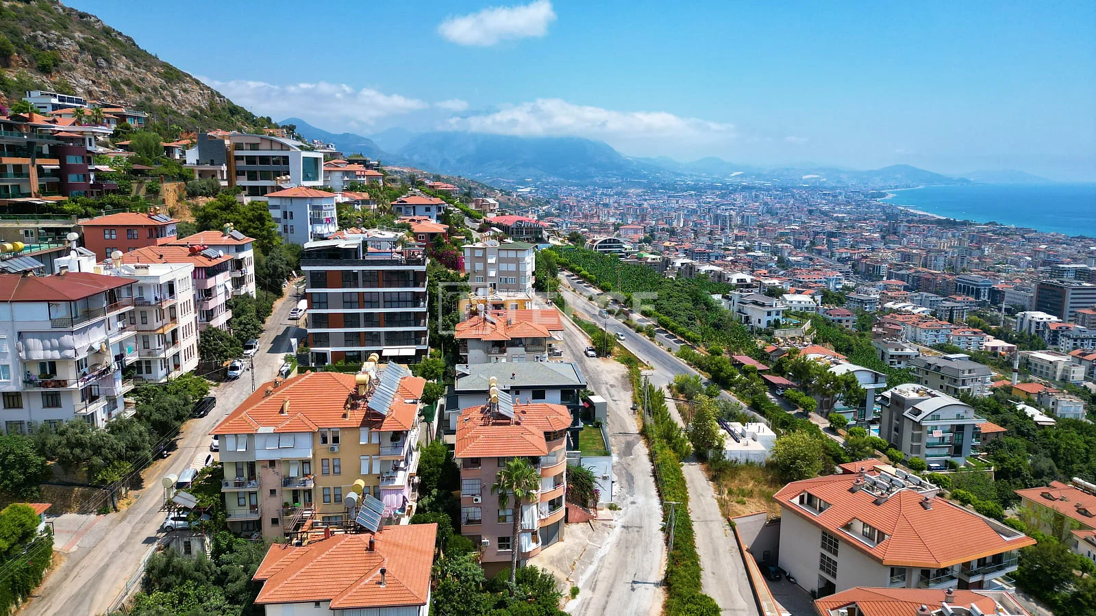 3-Bedroom Apartment with Sea View in Alanya, photo 3