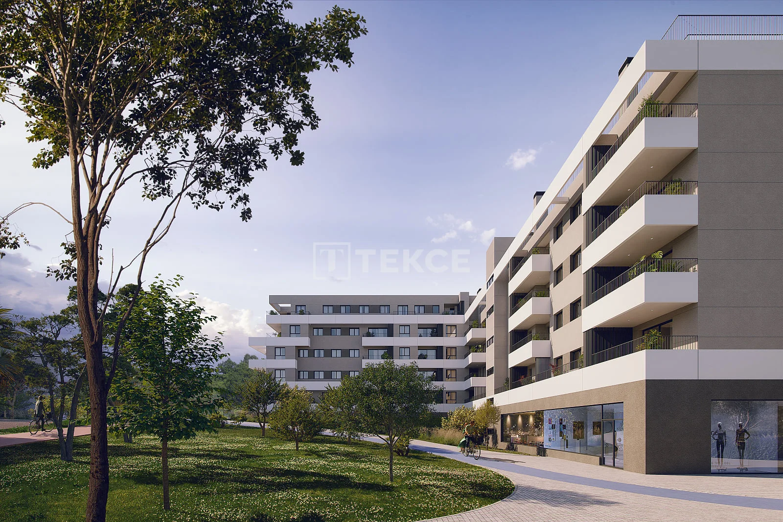 3-Bedroom Apartment with Terrace in Malaga, photo 2