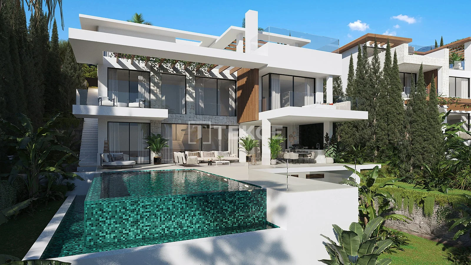 4-Bedroom Villa with Private Pool and Elevator in Estepona, photo 4
