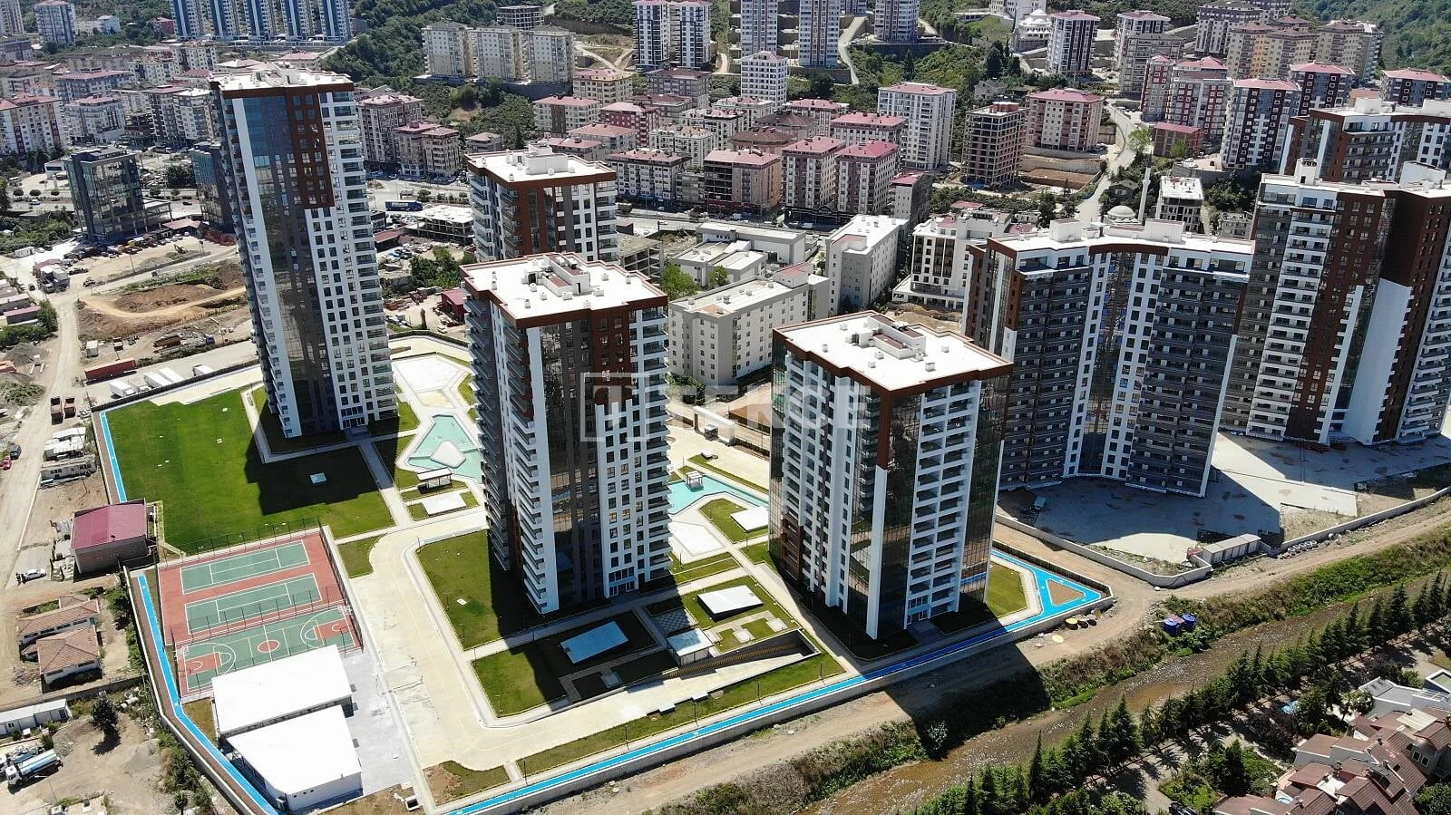 5-Bedroom Apartment with Sea View in Yomra, Trabzon, photo 2