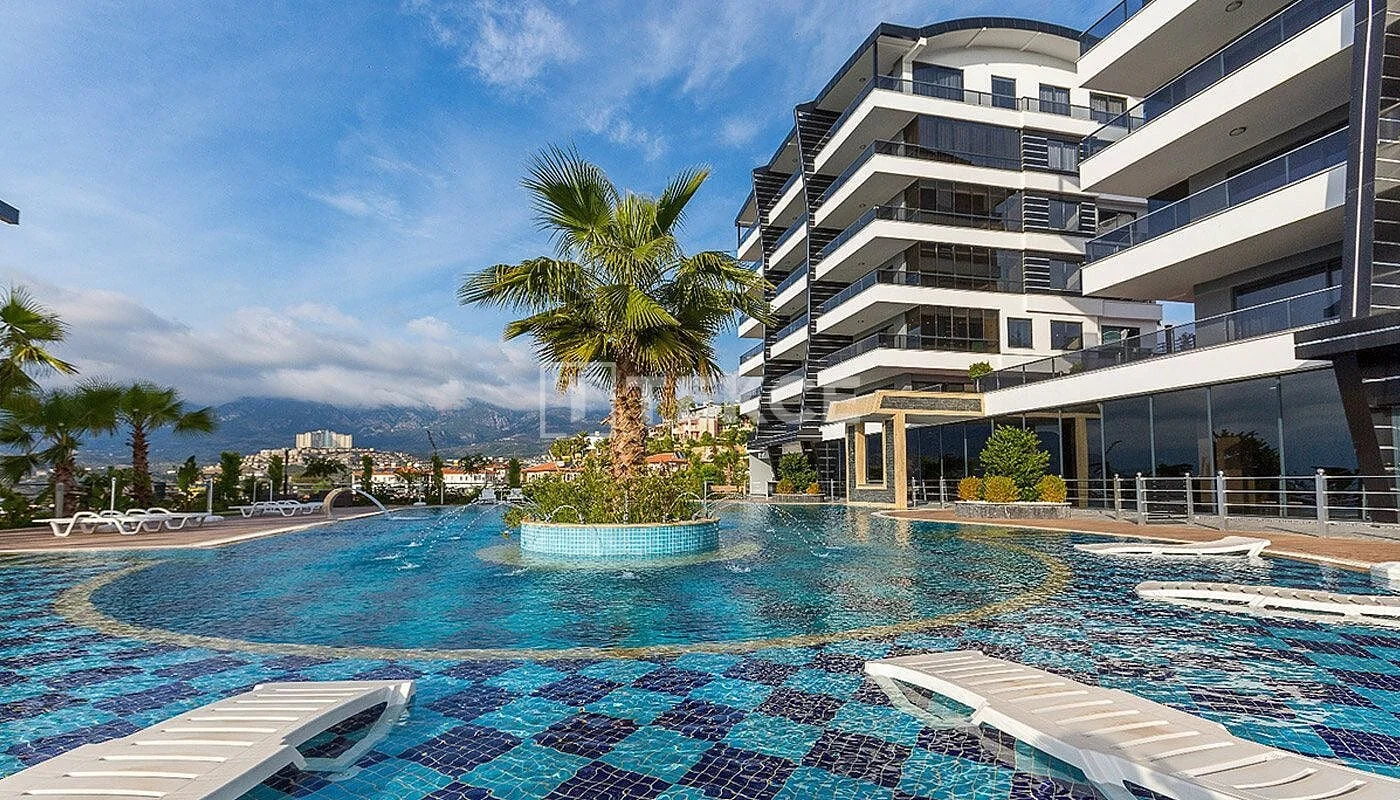 3-Bedroom Apartment with Sea View in Kargicak, Alanya