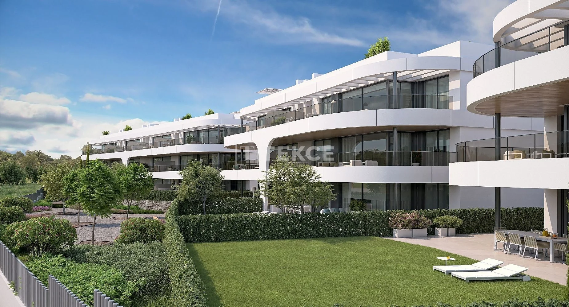 2-Bedroom Penthouse with Panoramic Views in Estepona, photo 4