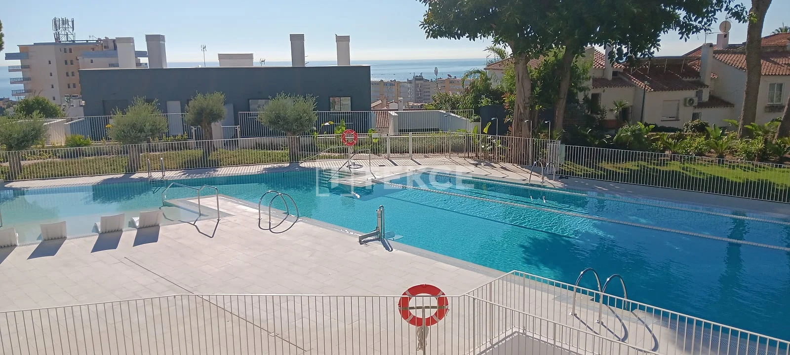 3-Bedroom Penthouse and Apartment with Sea View in Torremolinos, photo 4