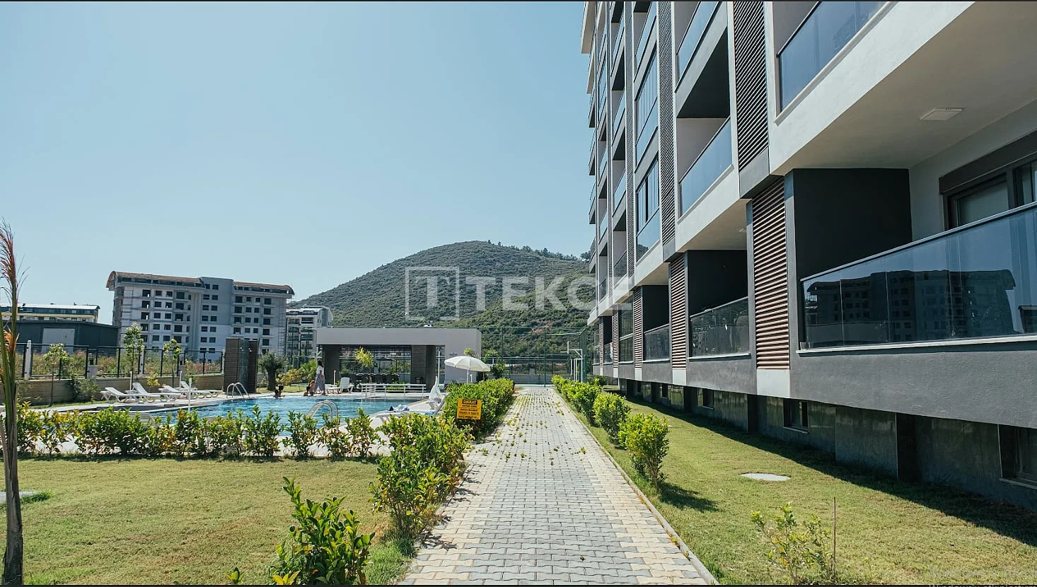 1-Bedroom Apartment with Balcony and Terrace in Gazipasa, photo 4