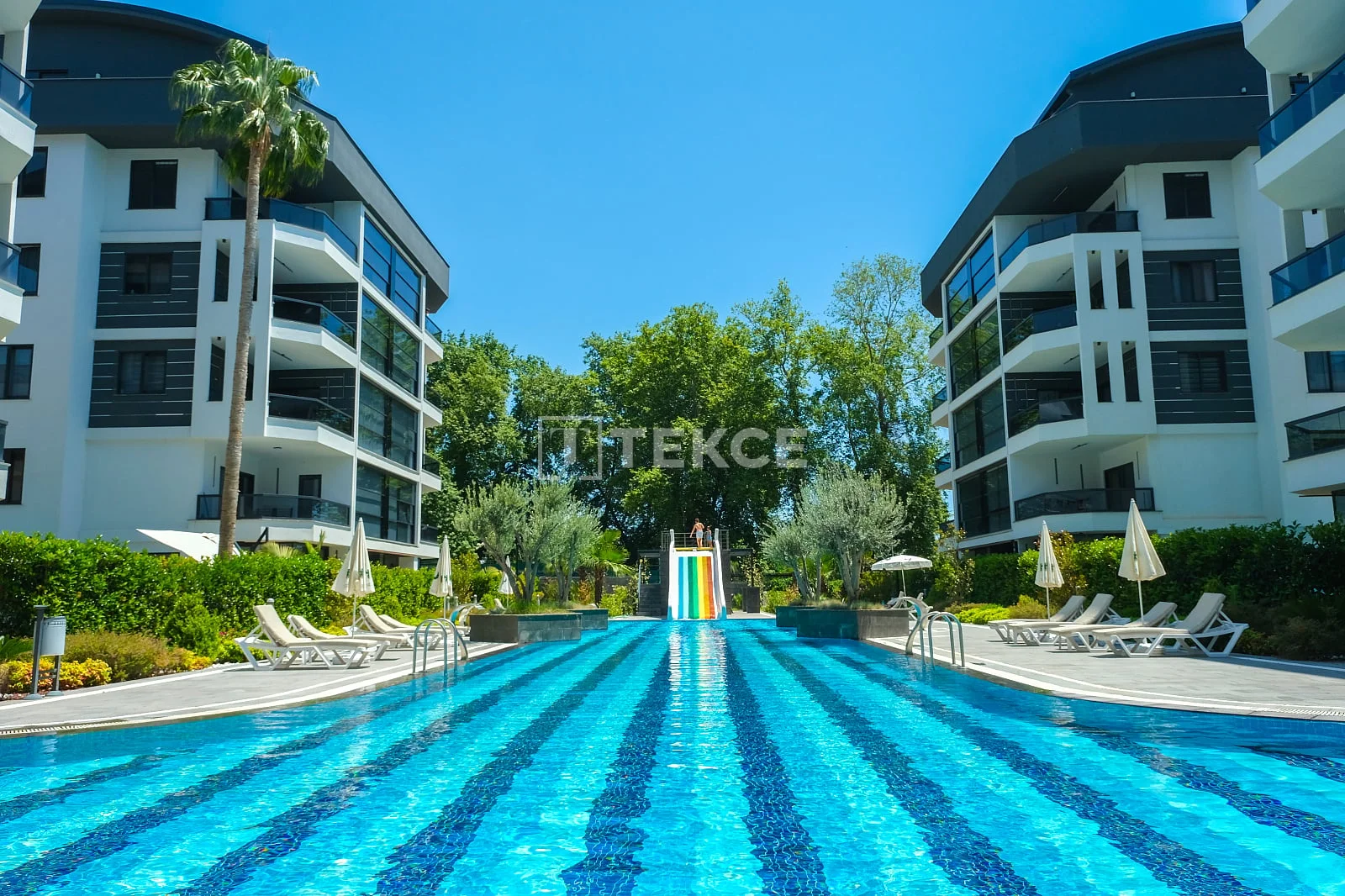 2-Bedroom Apartment with Shared Pool in Oba, Alanya
