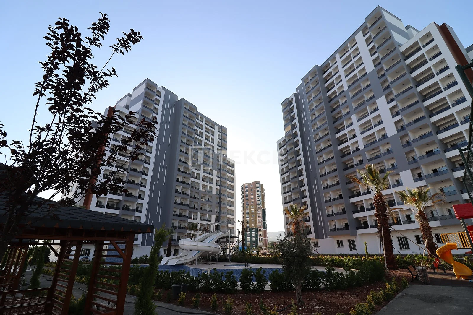 2-Bedroom Apartment with City View in Mersin