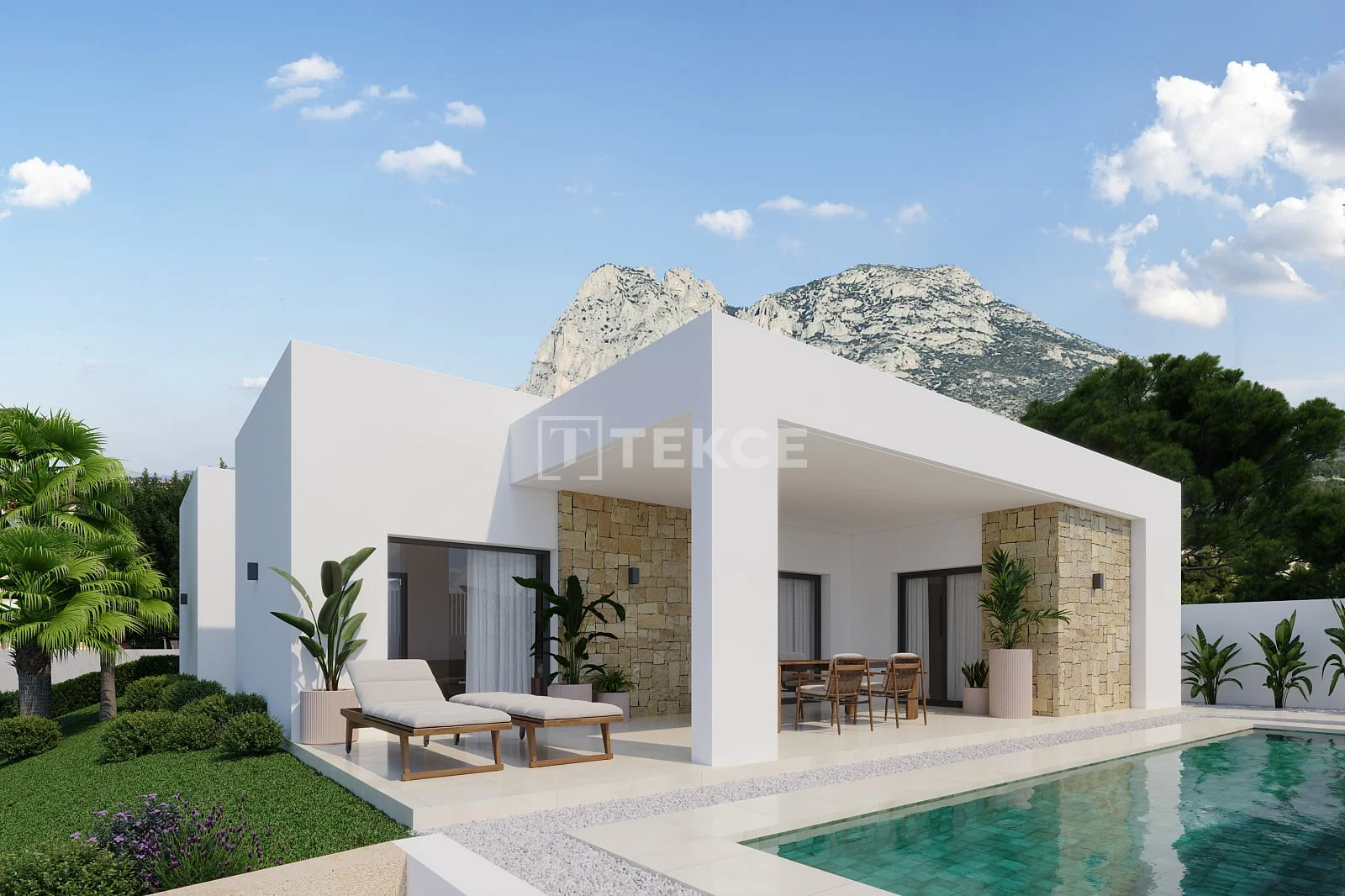 4-Bedroom Villa with Private Pool and Garden in Finestrat