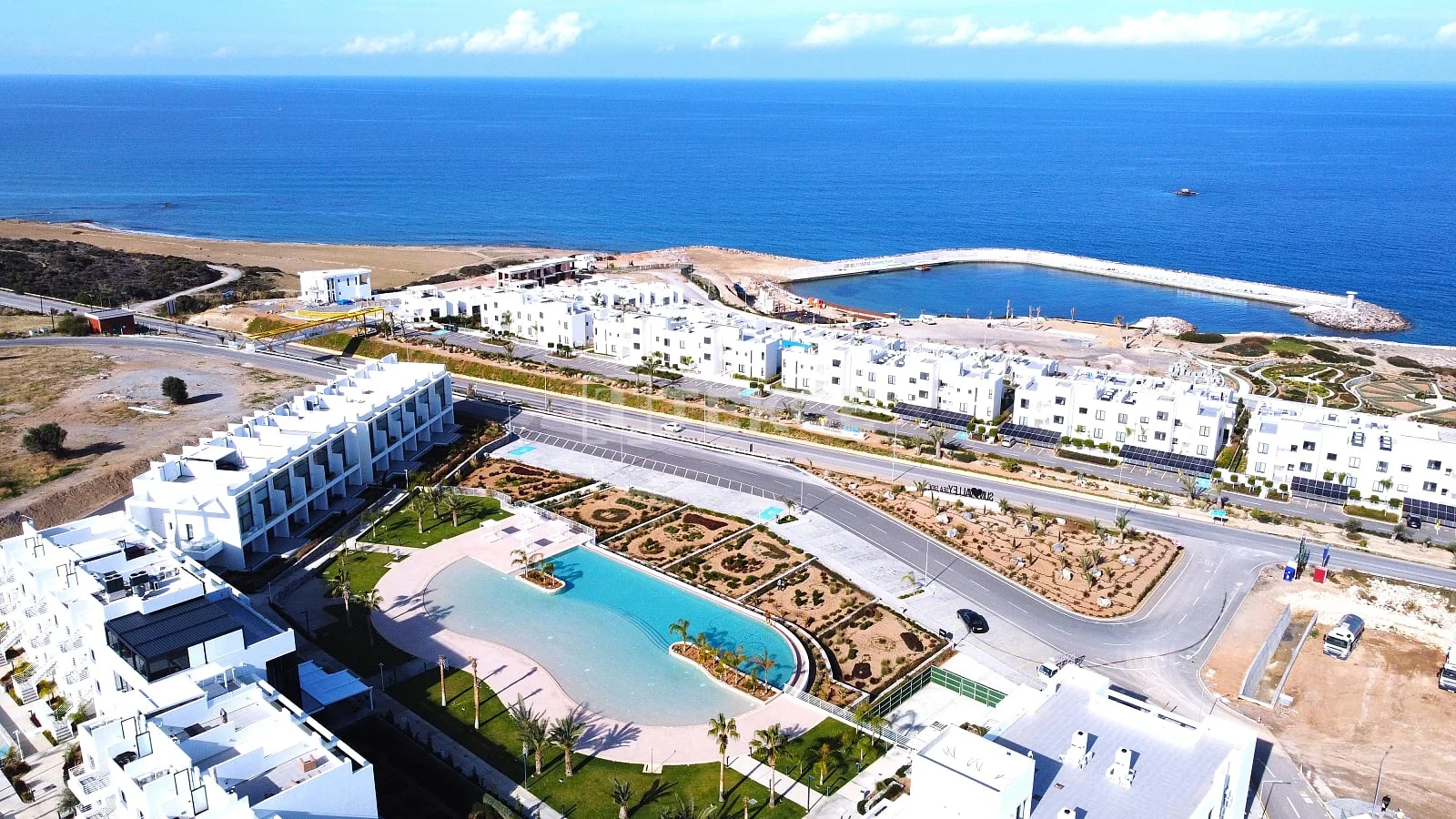 2-Bedroom Apartment with Sea View in Kyrenia, photo 2