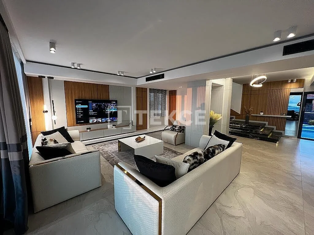 4-Bedroom Villa with Private Pool and Sea Views in Alanya, photo 5
