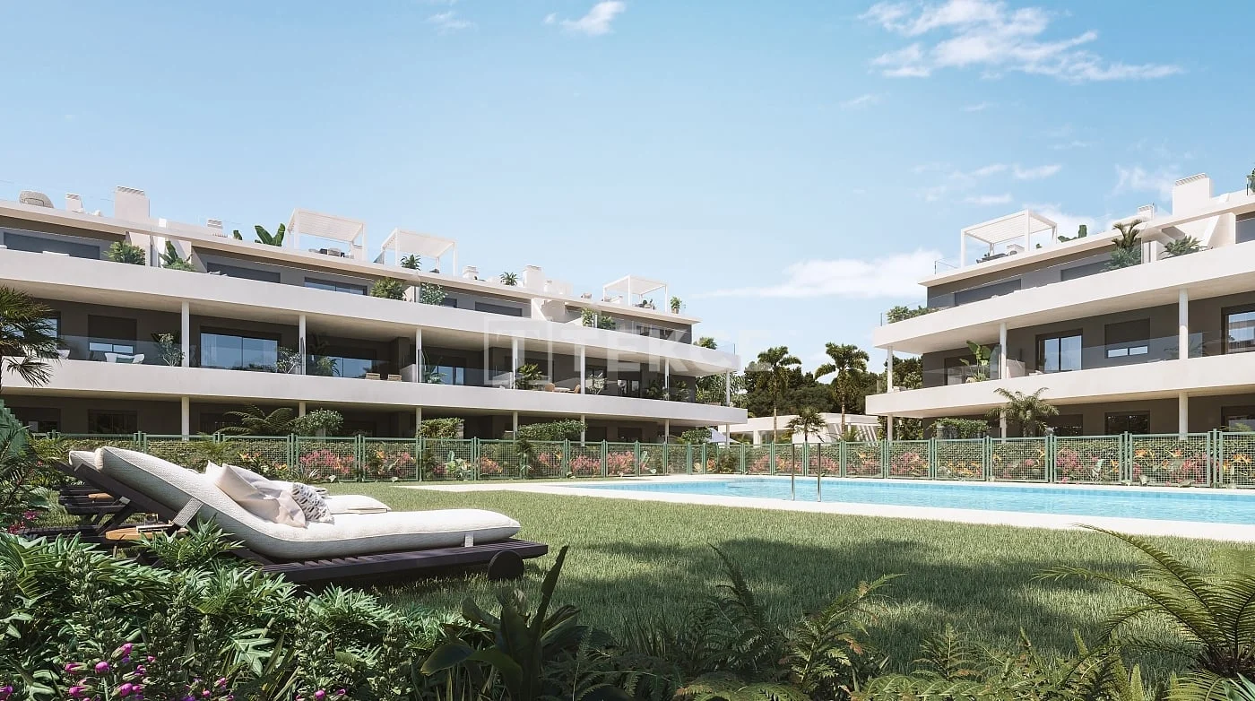 3-Bedroom Apartment with Sea View in Estepona